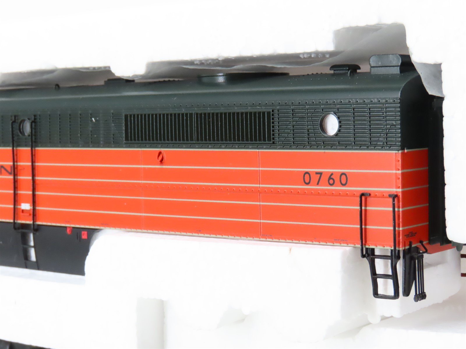 HO Scale Proto 2000 30959 NH New Haven ALCO PA Diesel #760 - DCC Ready