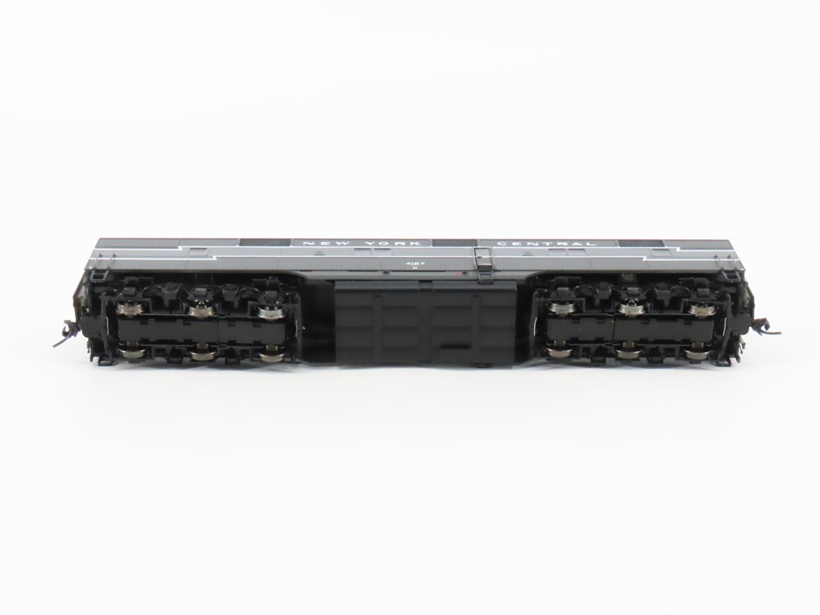 HO Scale Proto 2000 21067 NYC New York Central EMD E7B Diesel #4107 - Unpowered