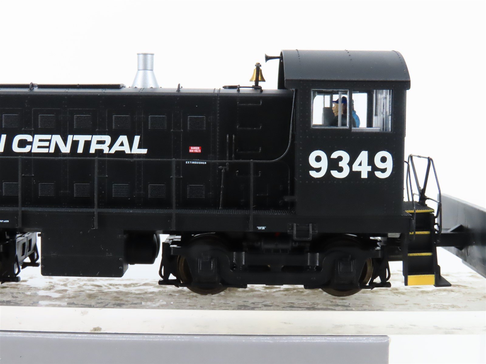HO Proto 2000 30977 PC Penn Central ALCO S3 Diesel Switcher #9349 - DCC Ready