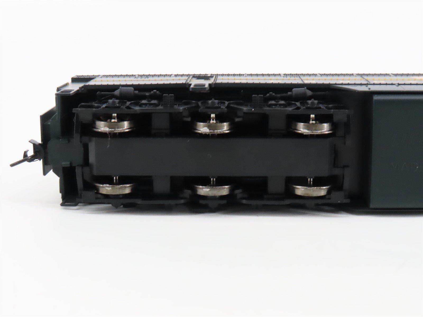 HO Scale Proto 1000 PRR Pennsylvania Erie-Built B-Unit Diesel Locomotive #9472B