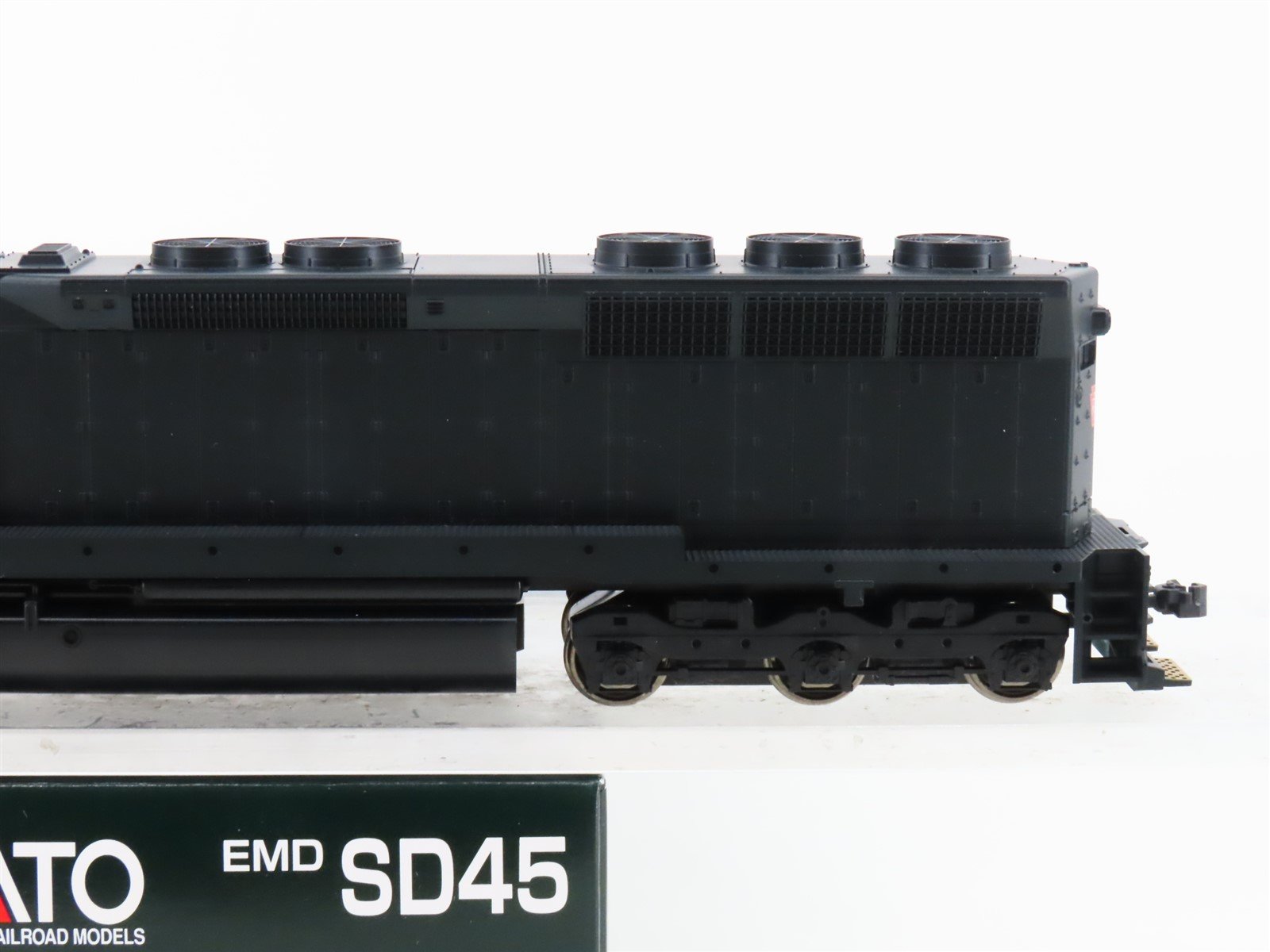 HO Scale KATO 37-1742 PRR Pennsylvania EMD SD45 Diesel #6200 - DCC Ready