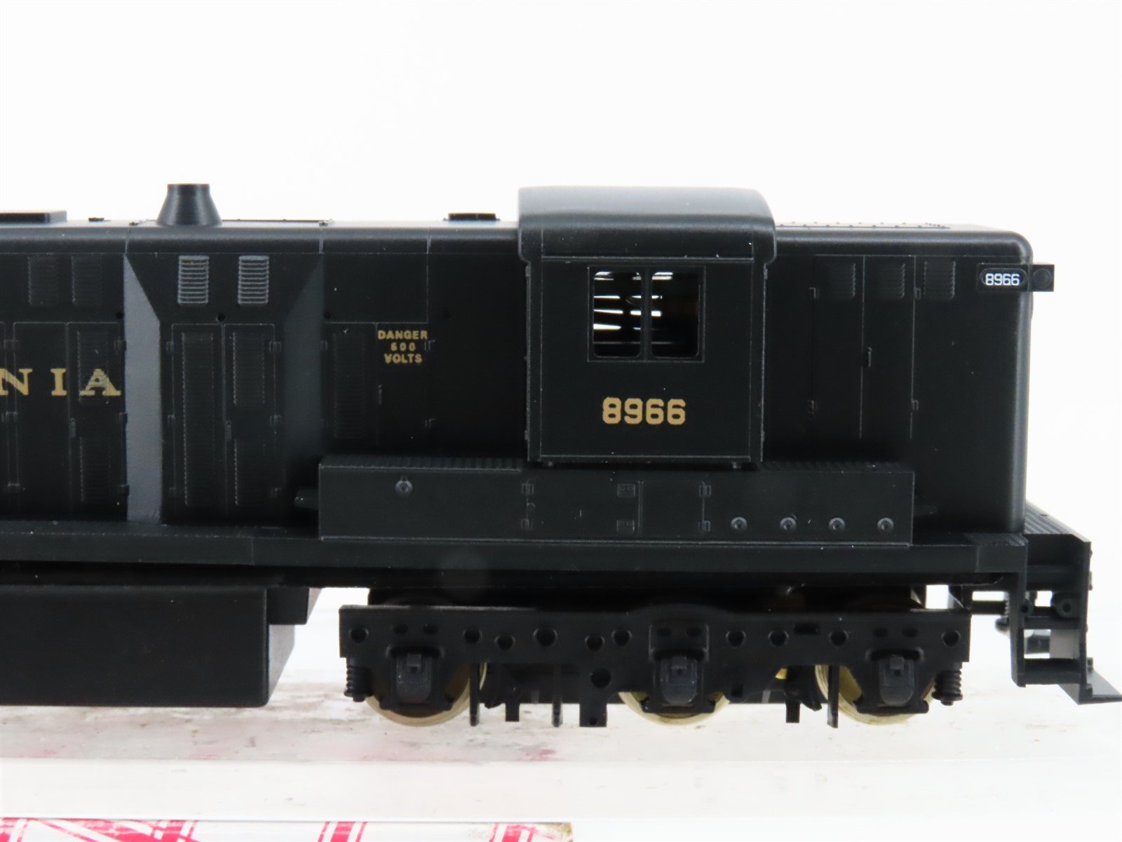 HO Scale Stewart 6601 PRR Pennsylvania Baldwin AS-616 Diesel #8966 - DCC Ready