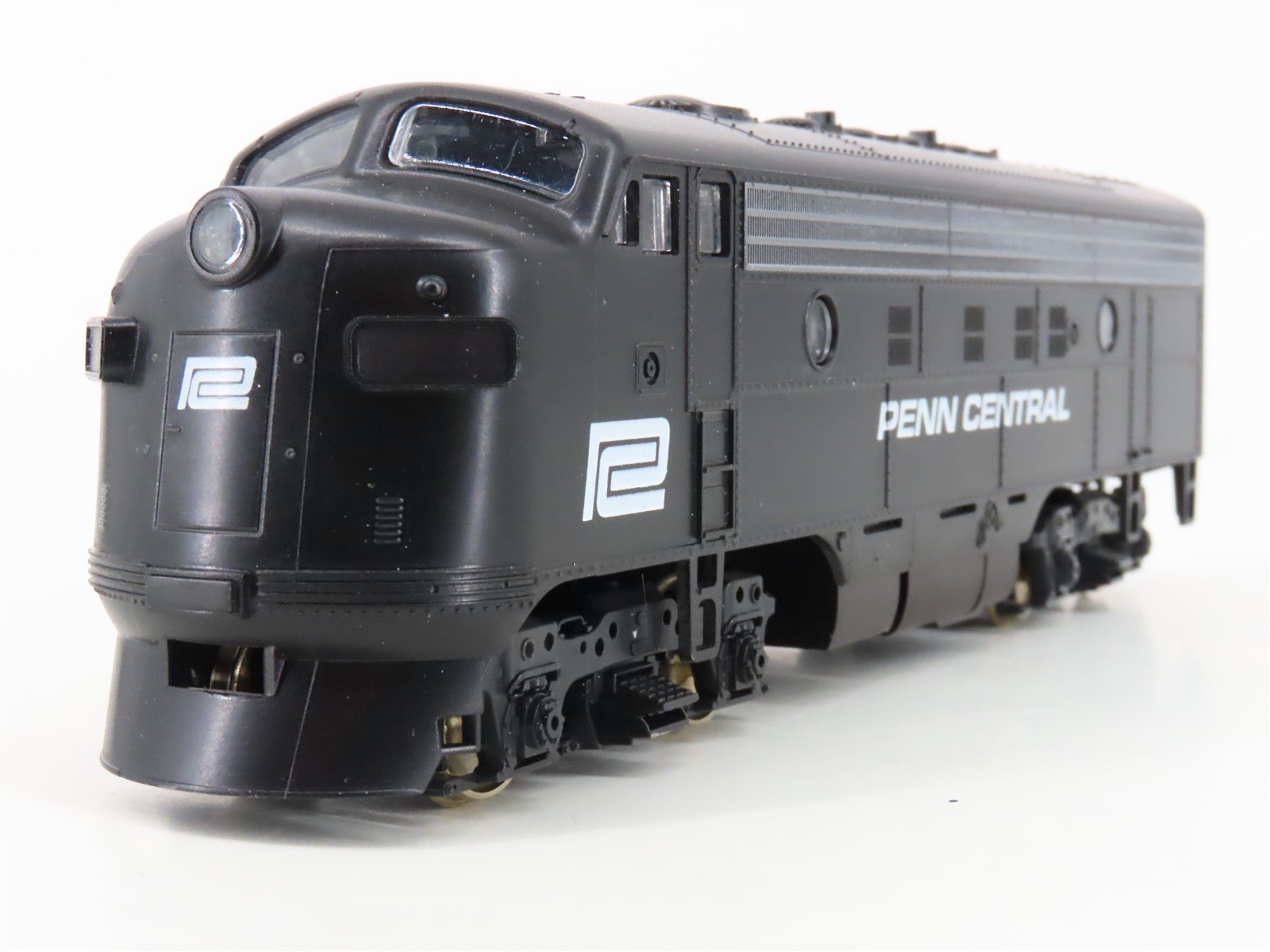 HO Scale Stewart 5810 PC Penn Central EMD F7A/B Ph. II Diesel Set - DCC Ready