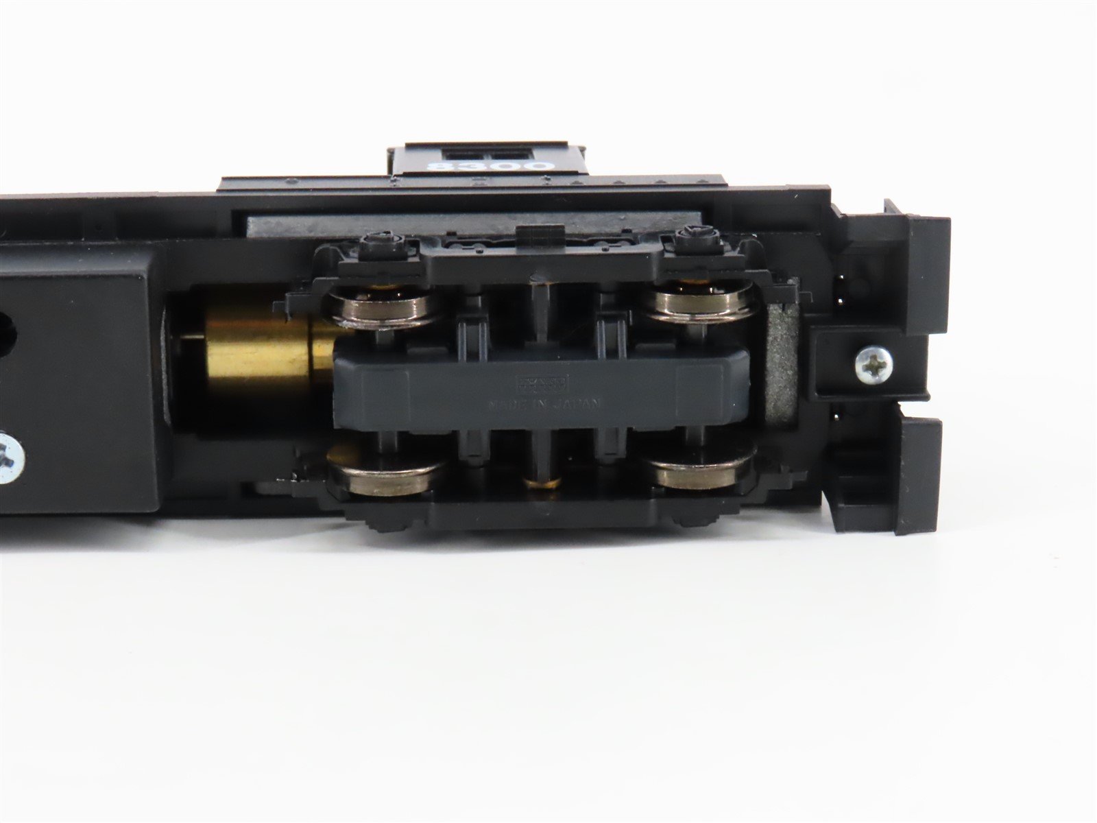 HO Scale Stewart/KATO 4506 PC Penn Central Baldwin RS-12 Diesel #8300