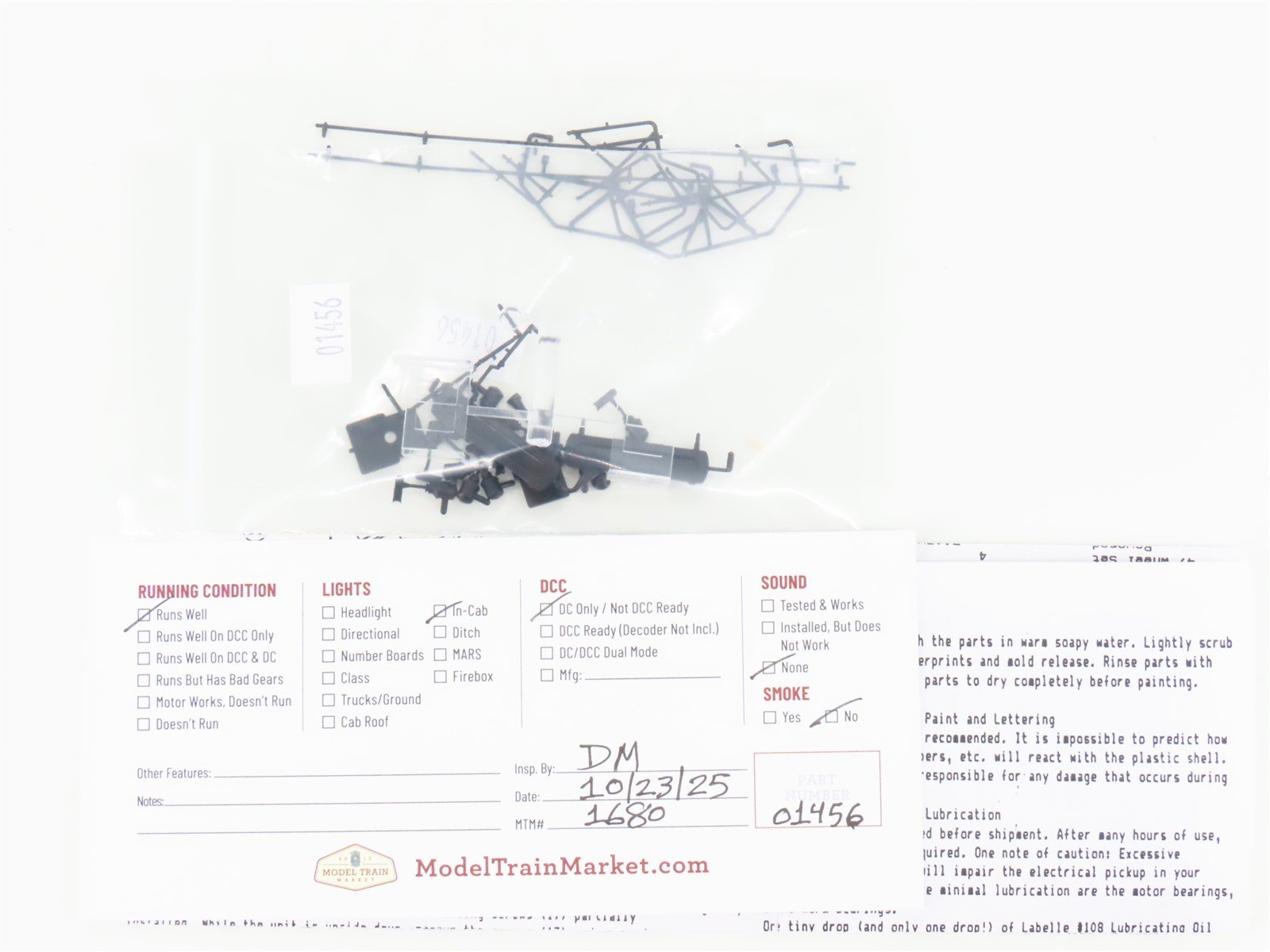 HO Scale Stewart/KATO 4506 PC Penn Central Baldwin RS-12 Diesel #8300