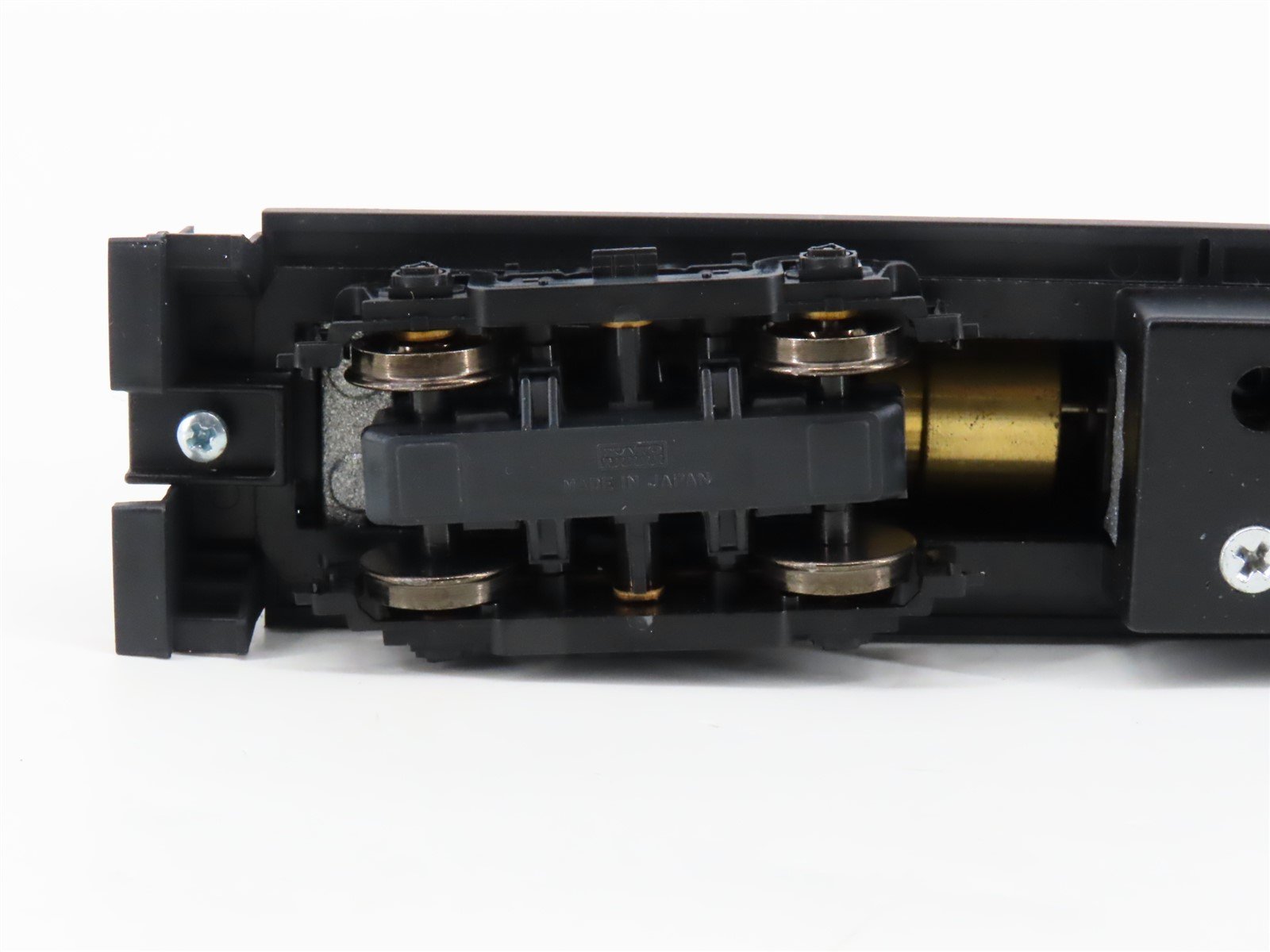 HO Scale Stewart/KATO 4501 PRR Pennsylvania Baldwin RS-12 Diesel #8975