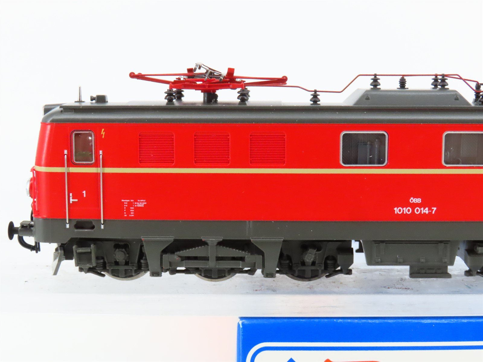 HO Scale Roco 63790 OBB Austrian Class 1010 Electric #014-7 - DCC Ready