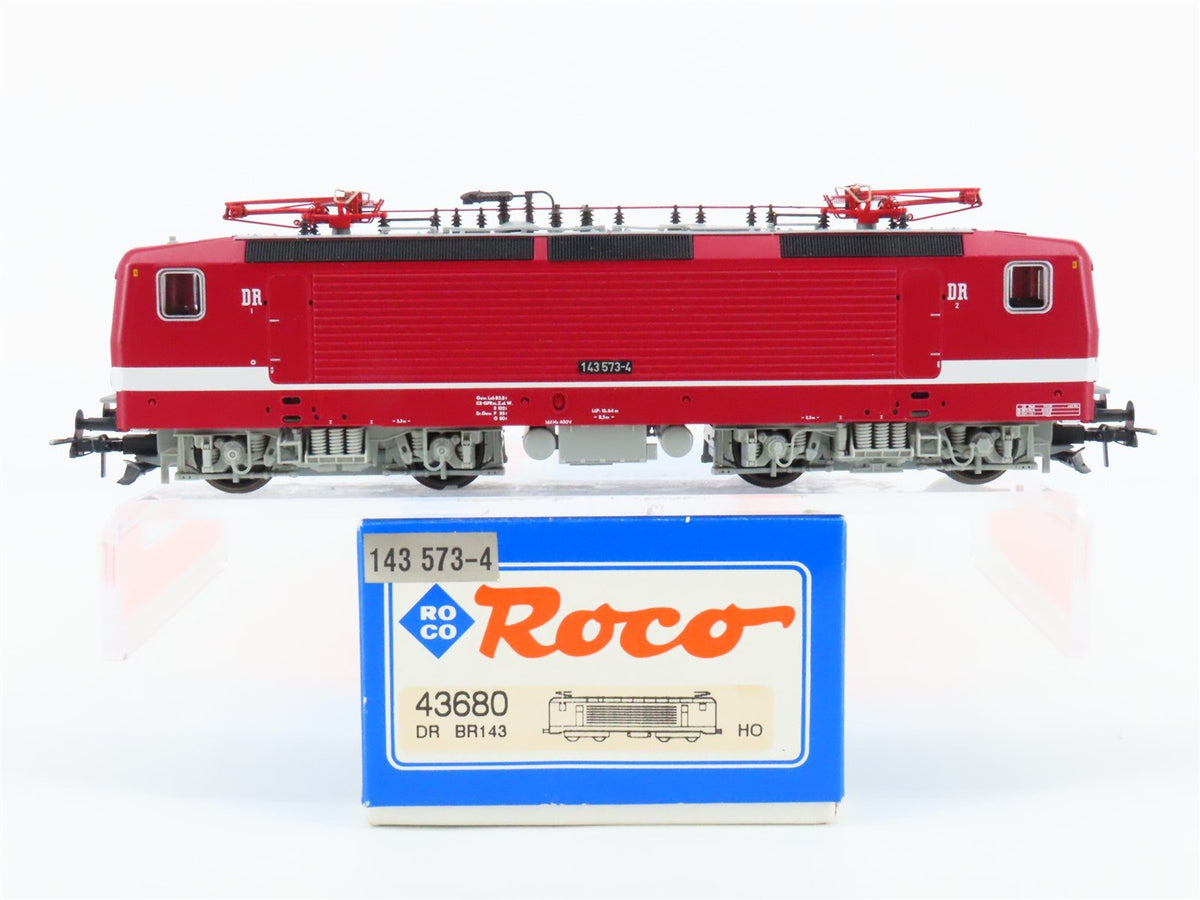 HO Scale Roco 43680 DR Deutsche Reichsbahn BR143 Electric #573-4 - DCC Ready