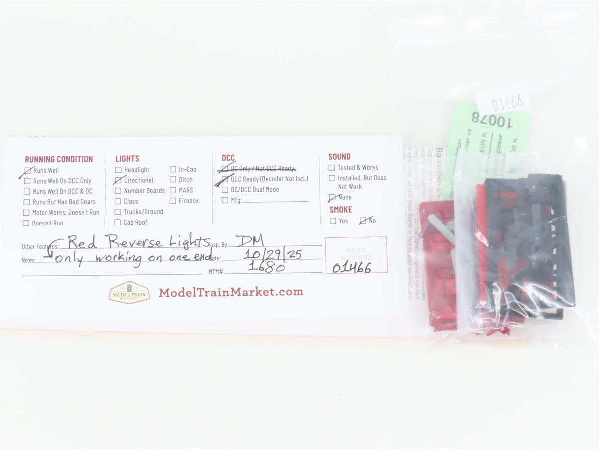 HO Scale Roco 43680 DR Deutsche Reichsbahn BR143 Electric #573-4 - DCC Ready