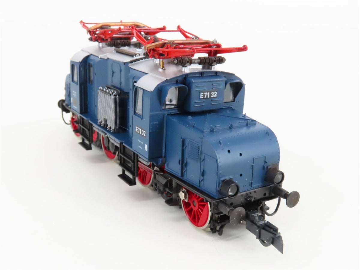 HO Roco 43031 DB Deutsche Bundesbahn 40th Anniversary E71 Electric Passenger Set