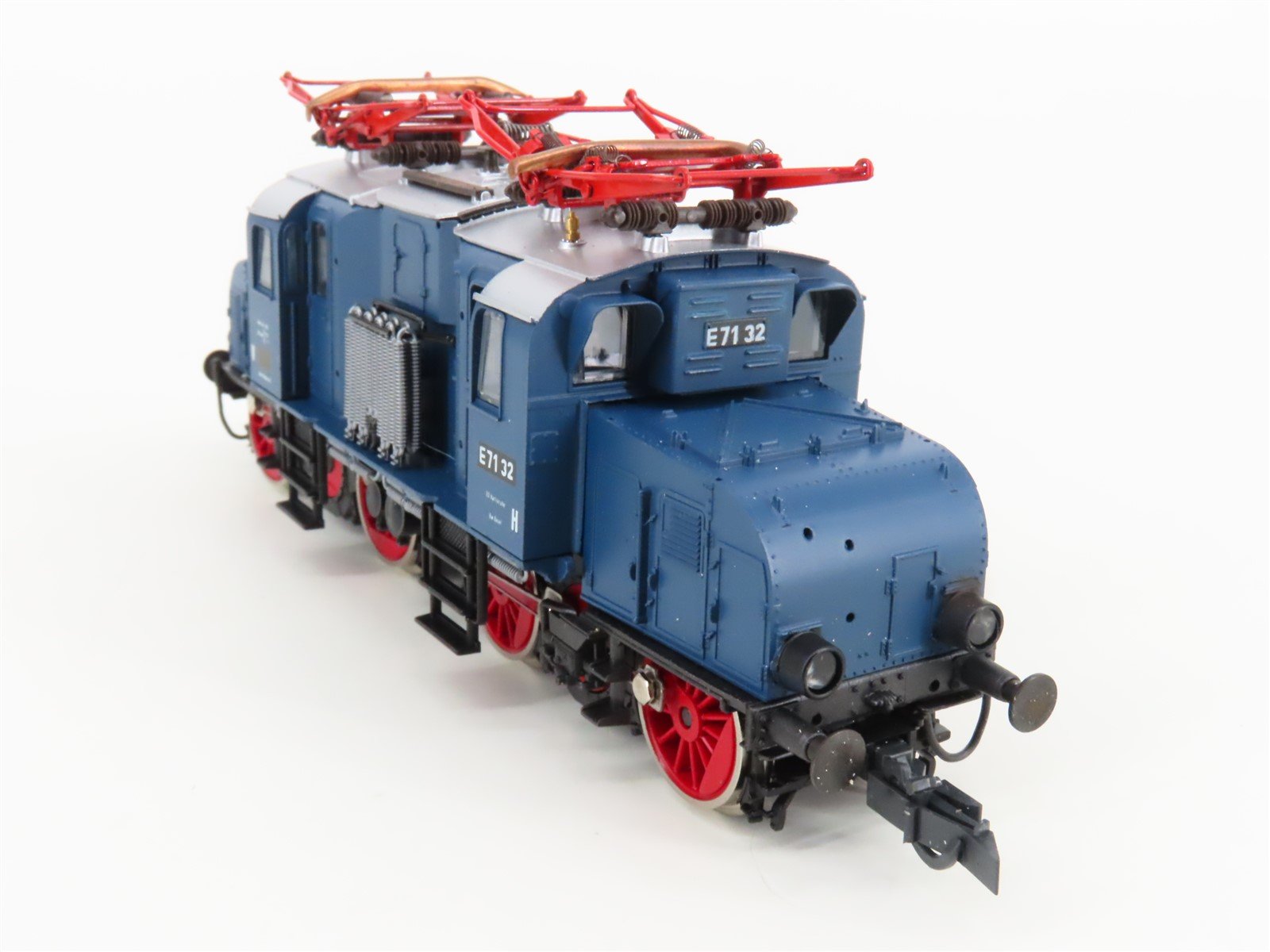 HO Roco 43031 DB Deutsche Bundesbahn 40th Anniversary E71 Electric Passenger Set