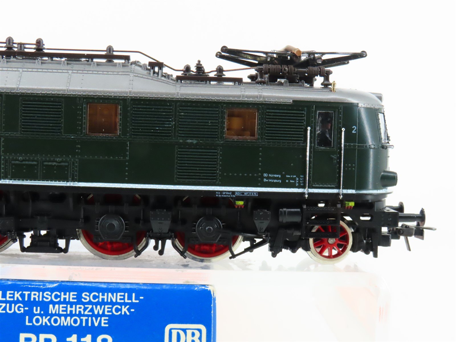 HO Scale Roco 4141C DB Deutsche Bundesbahn BR118 Electric Locomotive #051-2