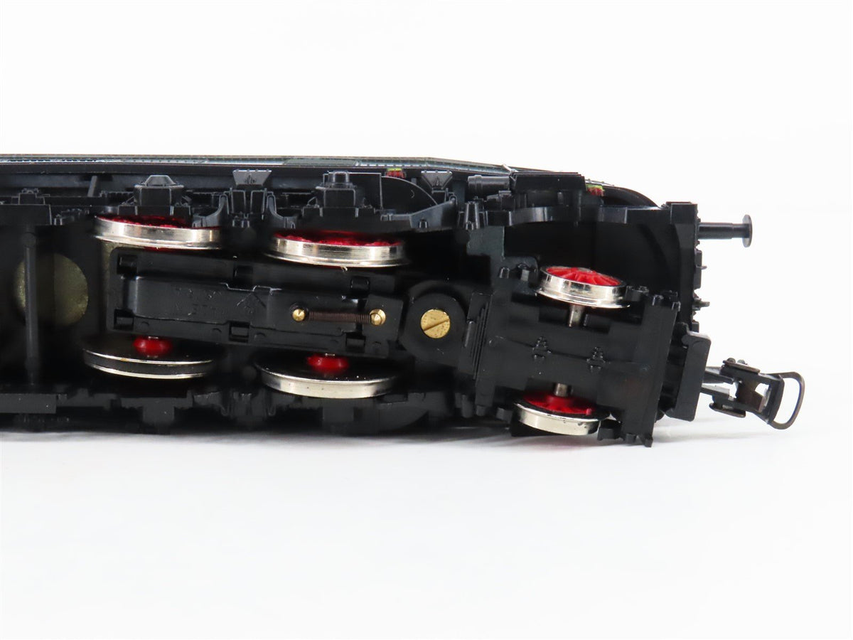 HO Scale Roco 4141C DB Deutsche Bundesbahn BR118 Electric Locomotive #051-2
