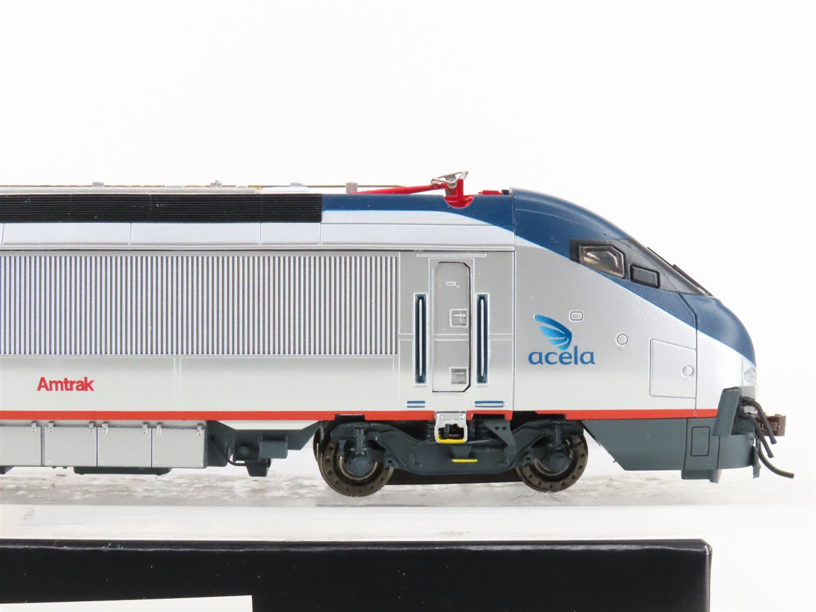 HO Bachmann Spectrum 83005 AMTK Amtrak Acela HHP-8 Electric #664 - DCC Ready