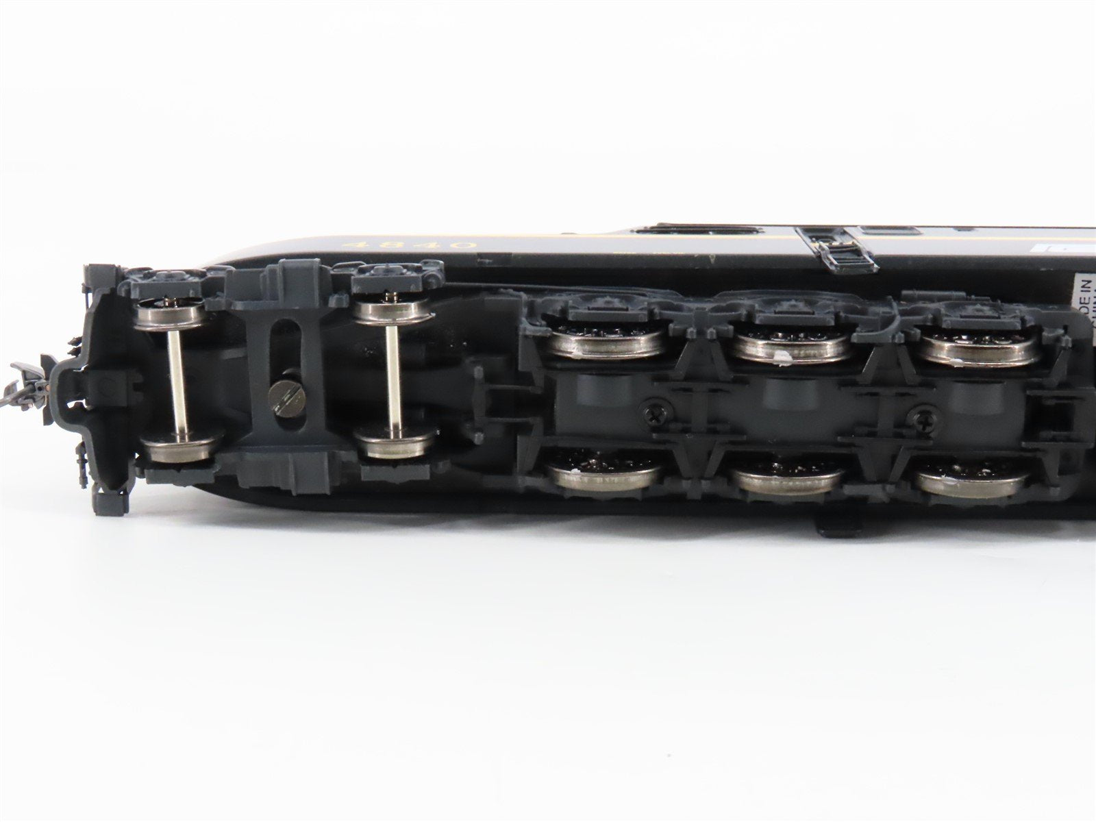 HO Broadway Limited BLI 696 PC Penn Central GG1 Electric #4840 w/ DCC & Sound