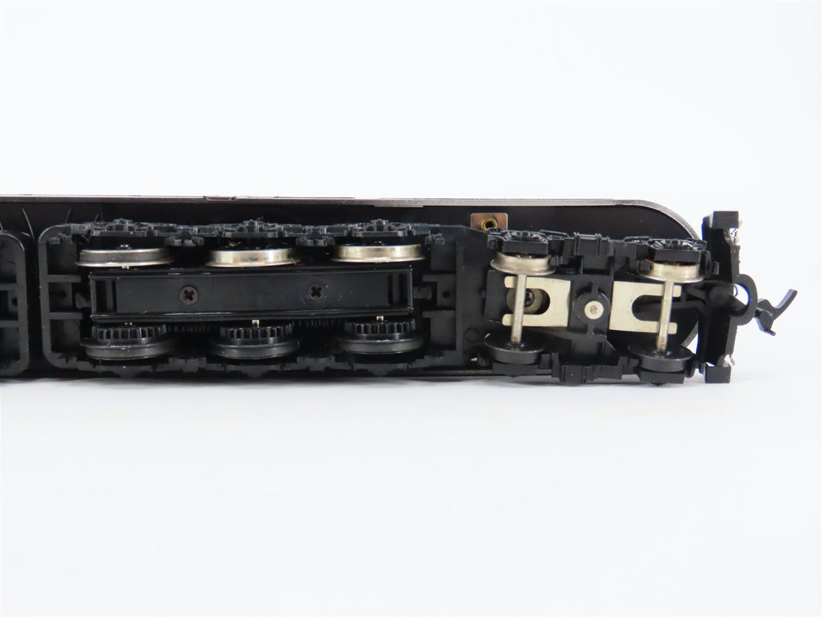 HO Scale PEMCO 3304-015 PRR Pennsylvania GG1 Electric Locomotive #4828