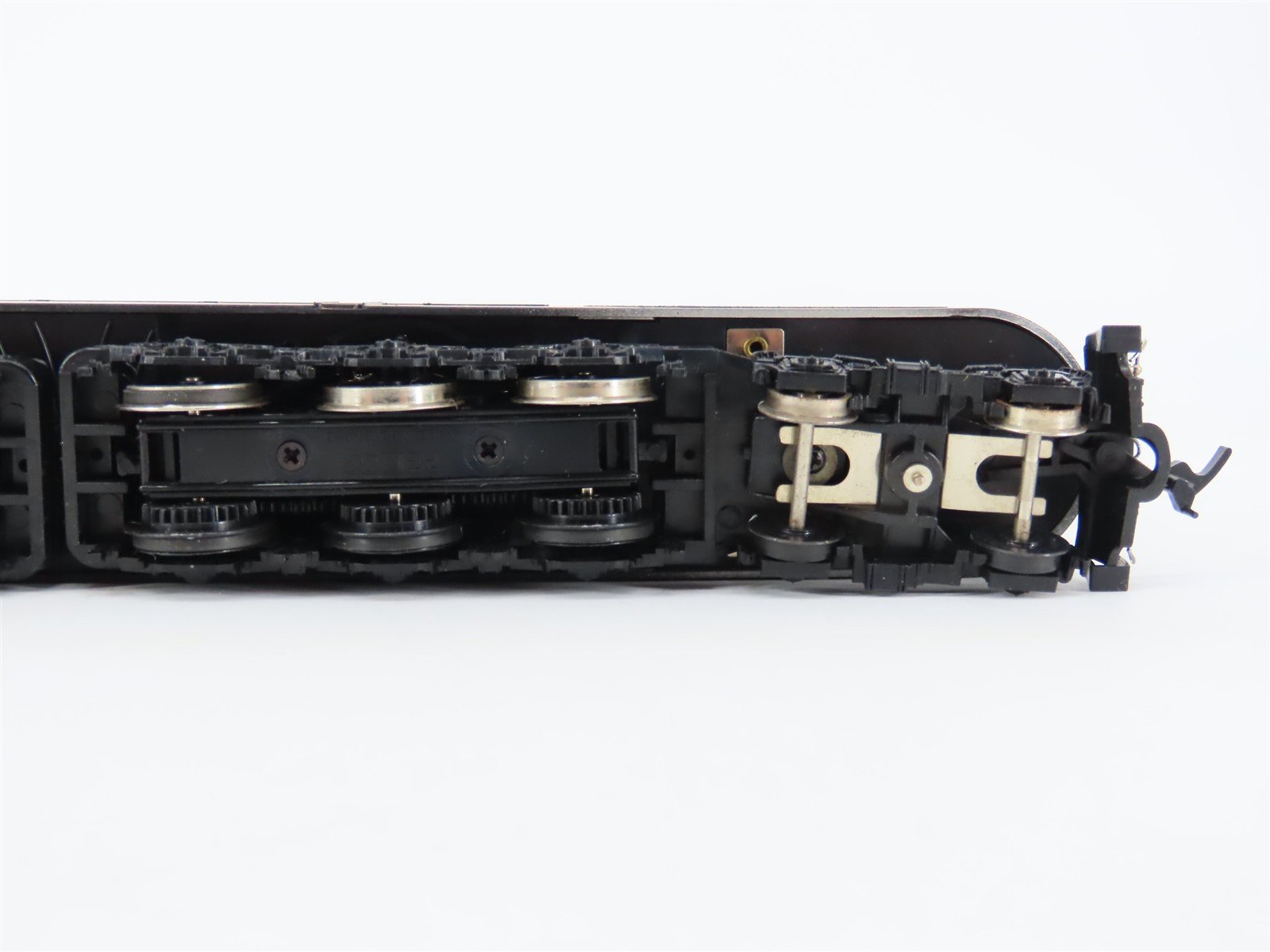 HO Scale PEMCO 3304-015 PRR Pennsylvania GG1 Electric Locomotive #4828