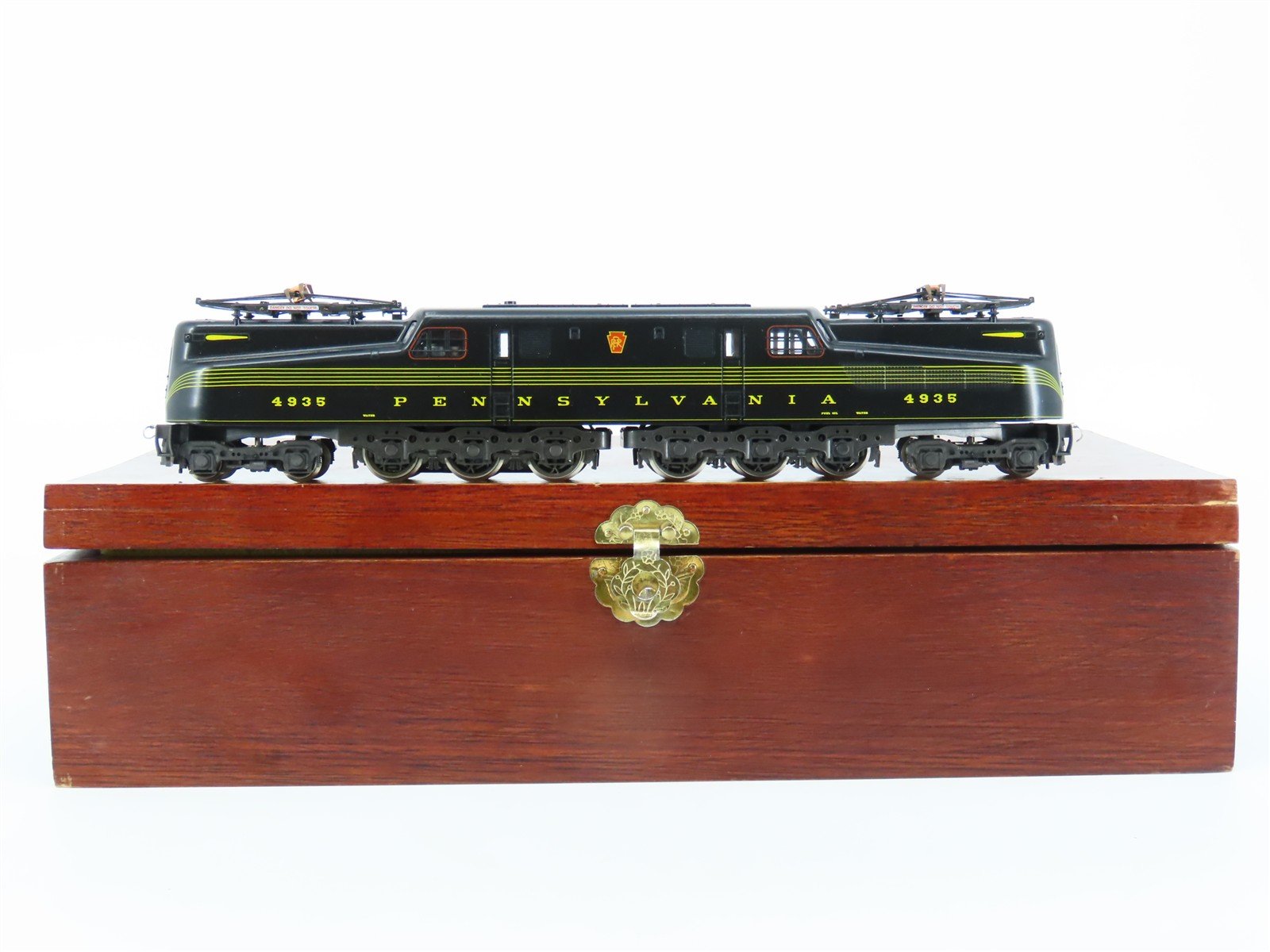 HO Scale AHM/Rivarossi Collector's Series PRR "Black Jack" GG1 Electric #4935