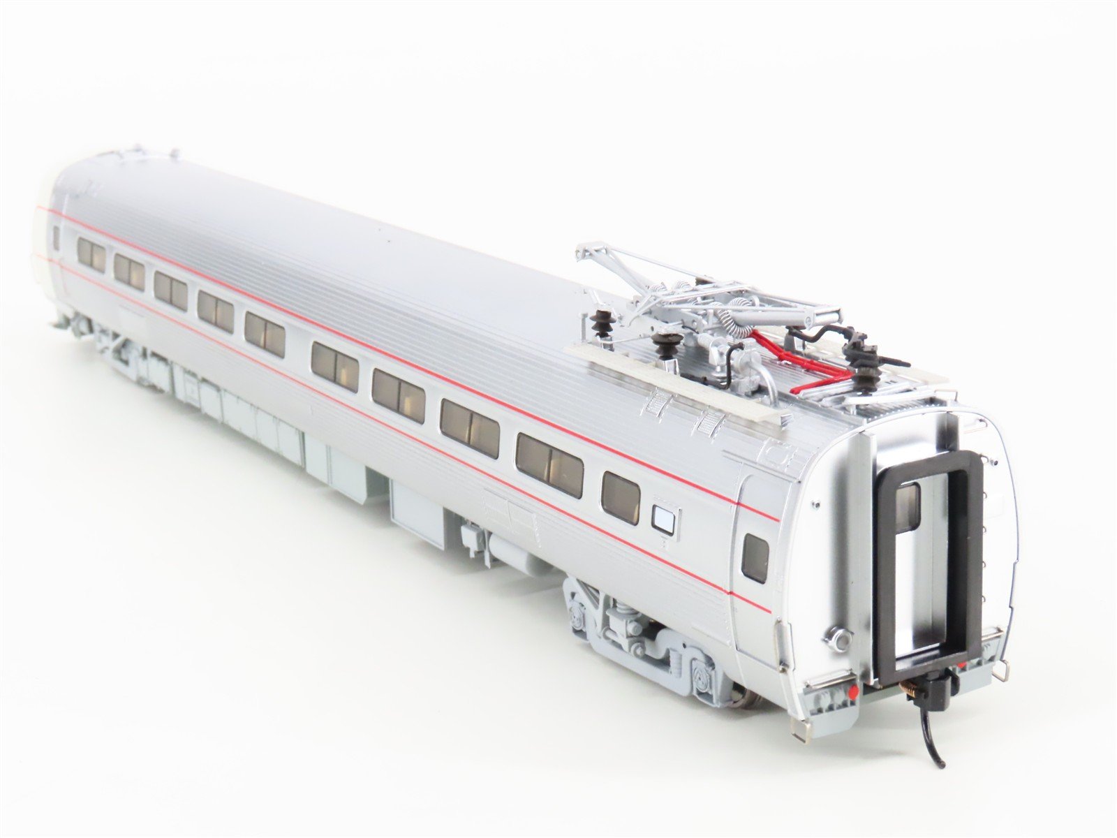 HO Walters Proto 920-13843 Amtrak/PC Metroliner 85' Budd Coach Electric Loco