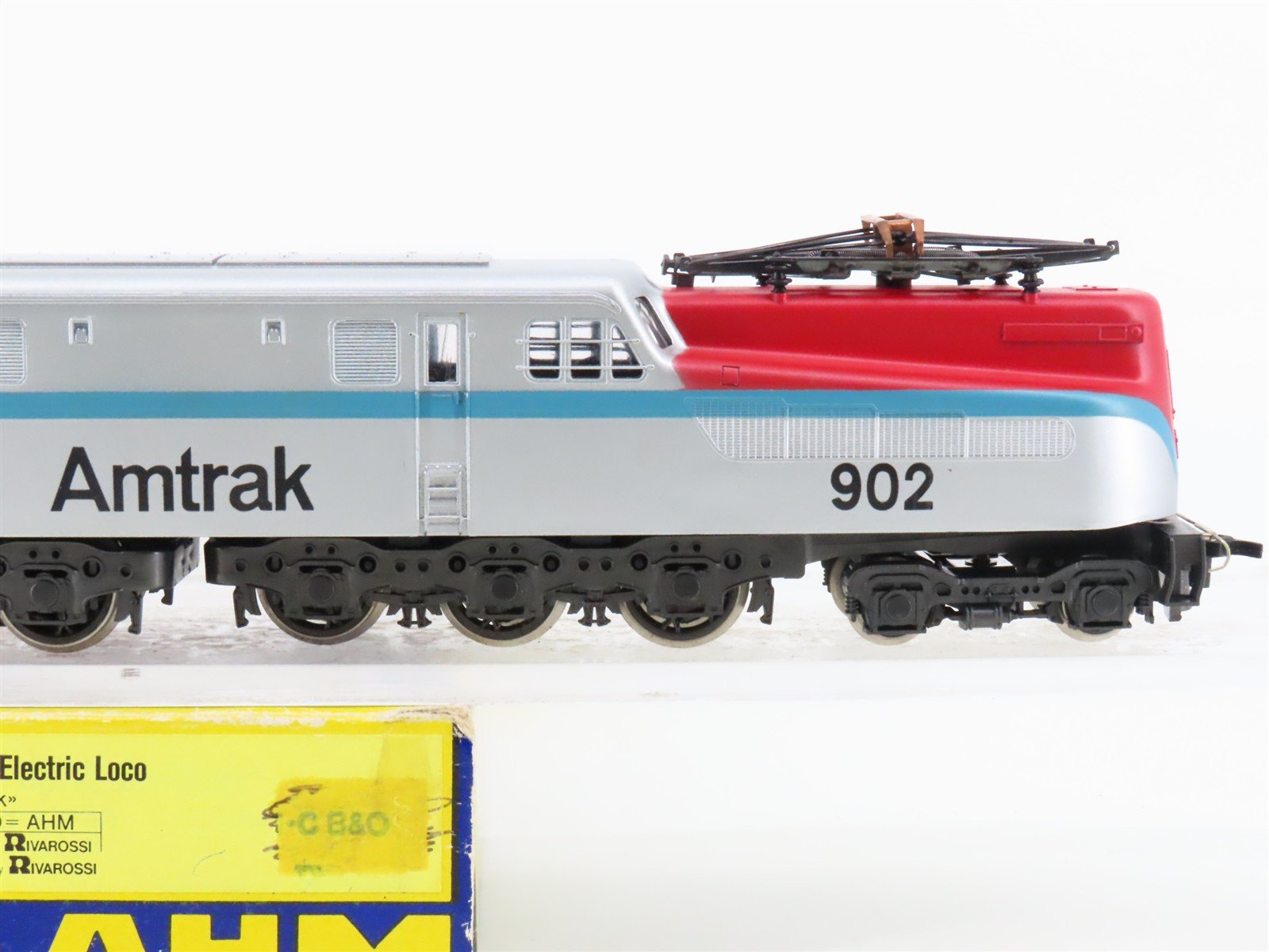 HO Scale AHM 5160-D Amtrak GG1 Electric Locomotive #902