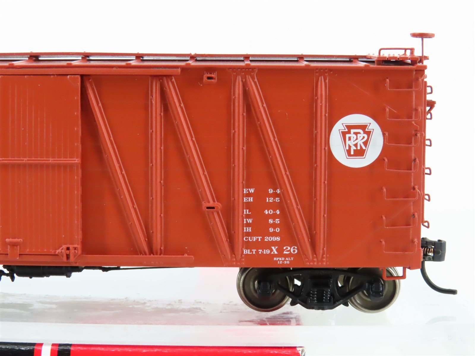 HO Scale InterMountain T452601-19 PRR Pennsylvania Single Door Box Car #563273