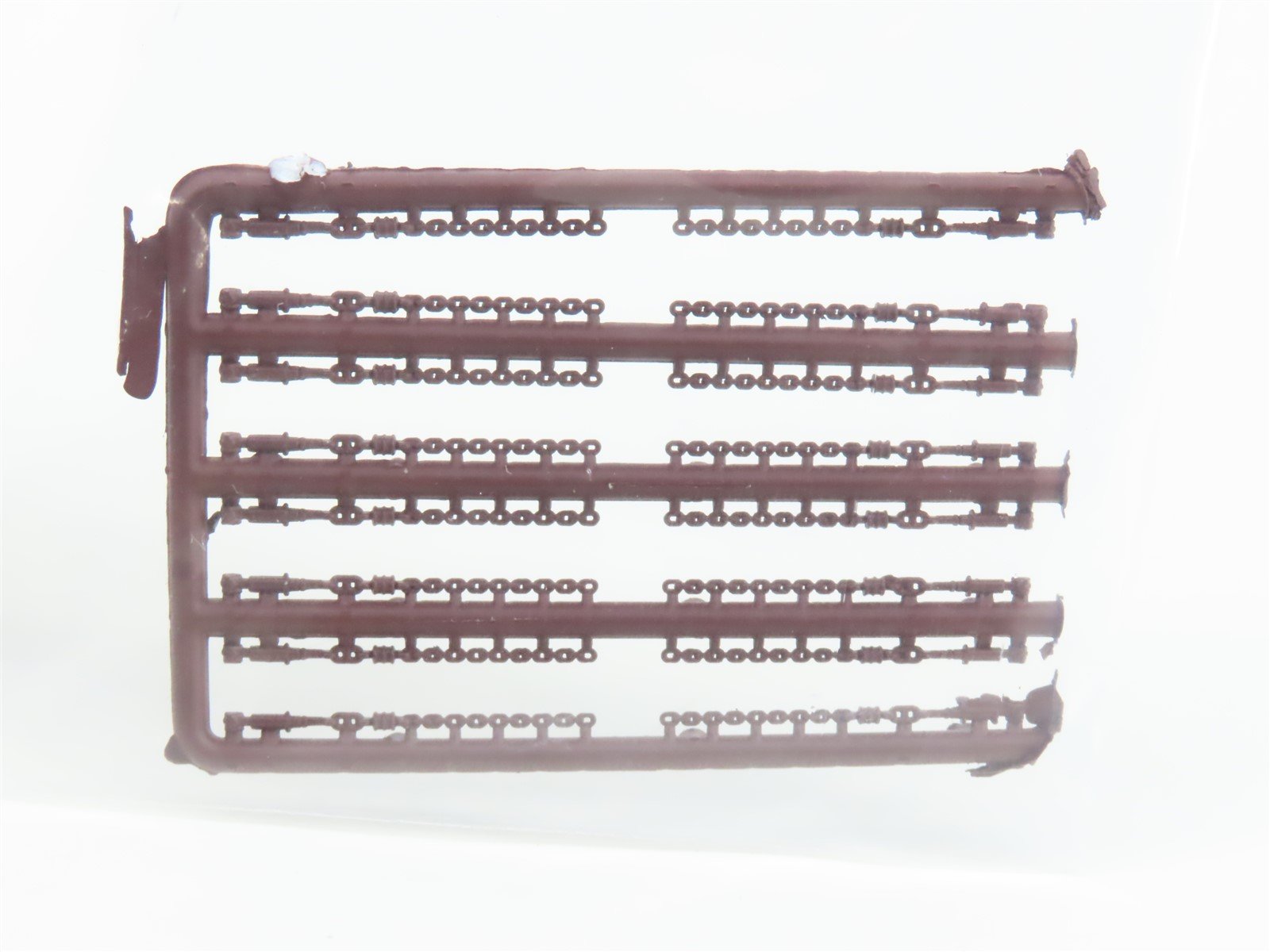 HO Scale InterMountain 46409-15 BNSF Railway 60' Wood Deck Flat Car #585029