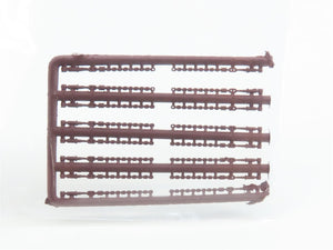 HO Scale InterMountain 46409-16 BNSF Railway 60' Wood Deck Flat Car #585032