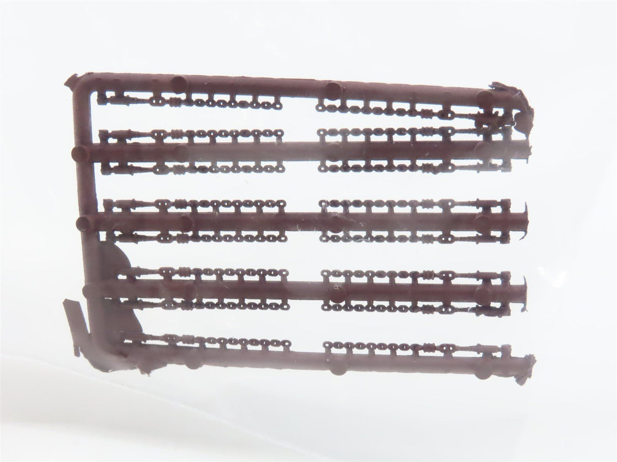 HO Scale InterMountain 46409-14 BNSF Railway 60&#39; Wood Deck Flat Car #585015