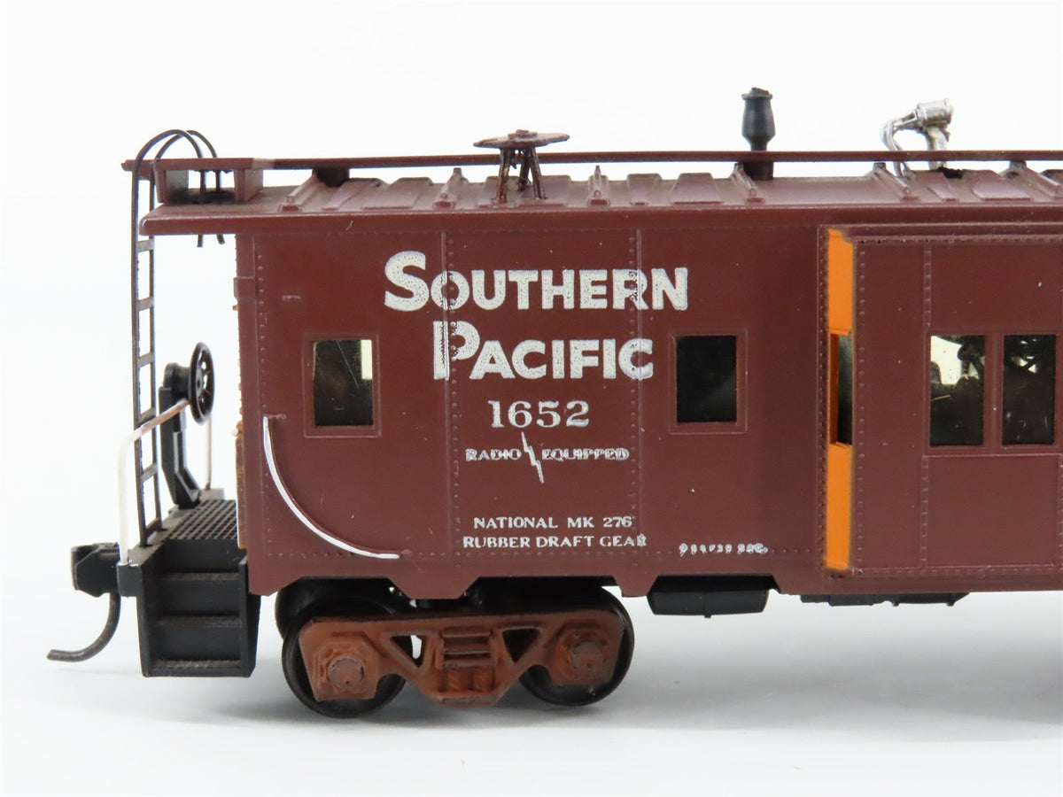 HO Scale Athearn SP Southern Pacific Bay Window Caboose #1652 w/ Custom Light
