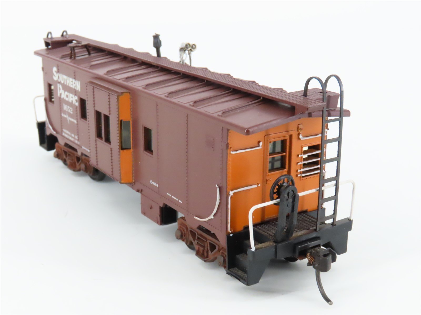 HO Scale Athearn SP Southern Pacific Bay Window Caboose #1652 w/ Custom Light