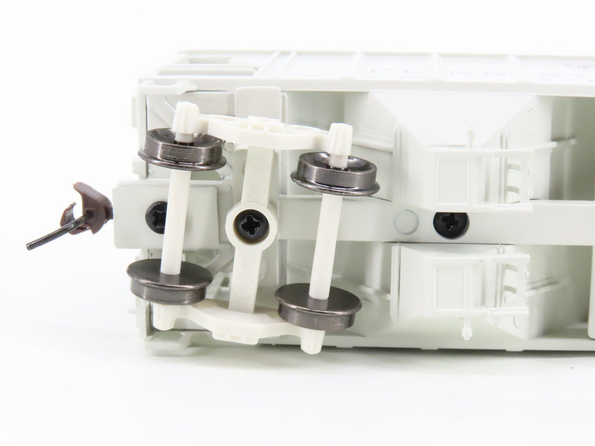 HO Scale Athearn 94366 PRR Pennsylvania 2-Bay Covered Hopper #256238