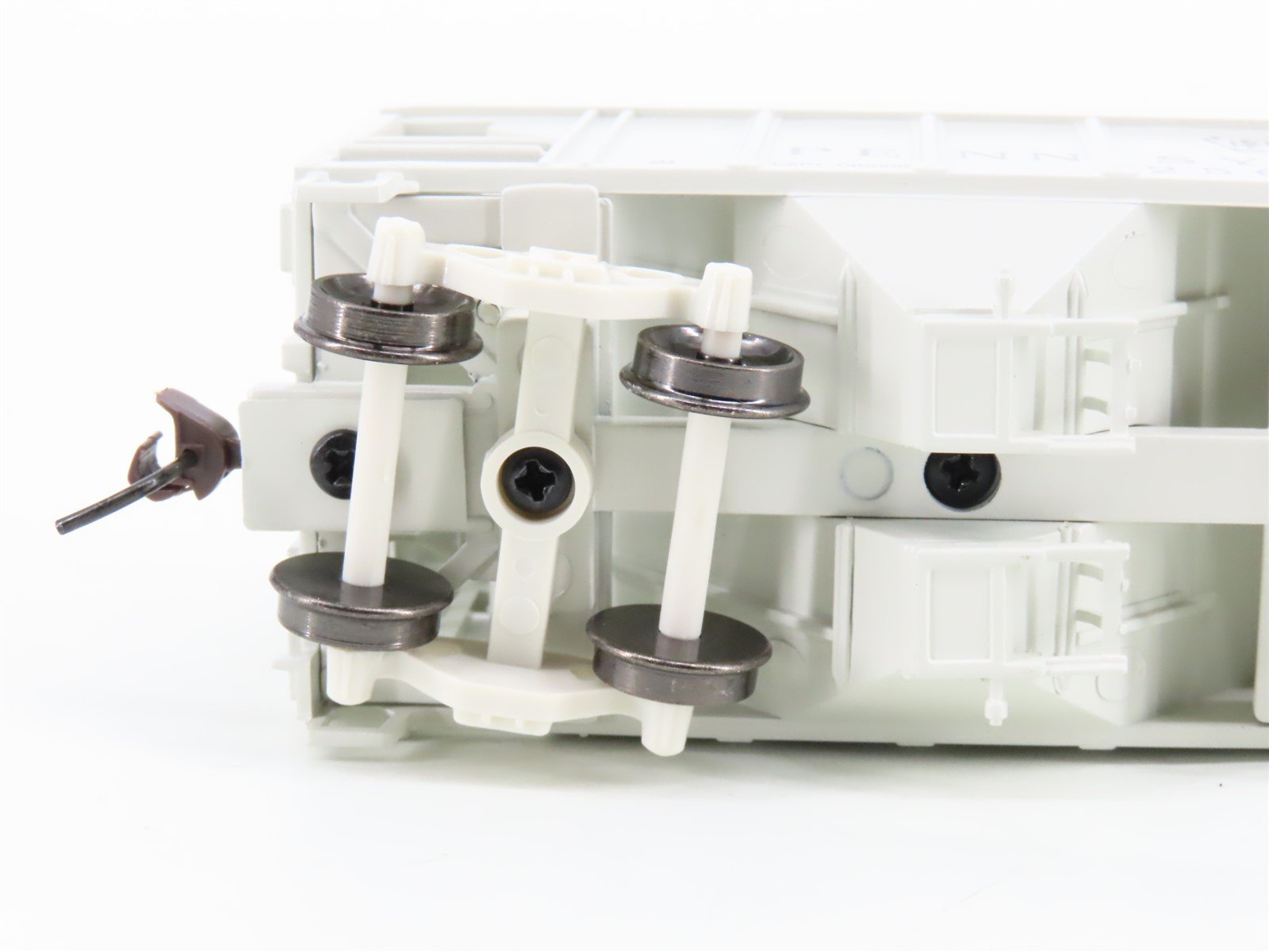 HO Scale Athearn 94366 PRR Pennsylvania 2-Bay Covered Hopper #256238