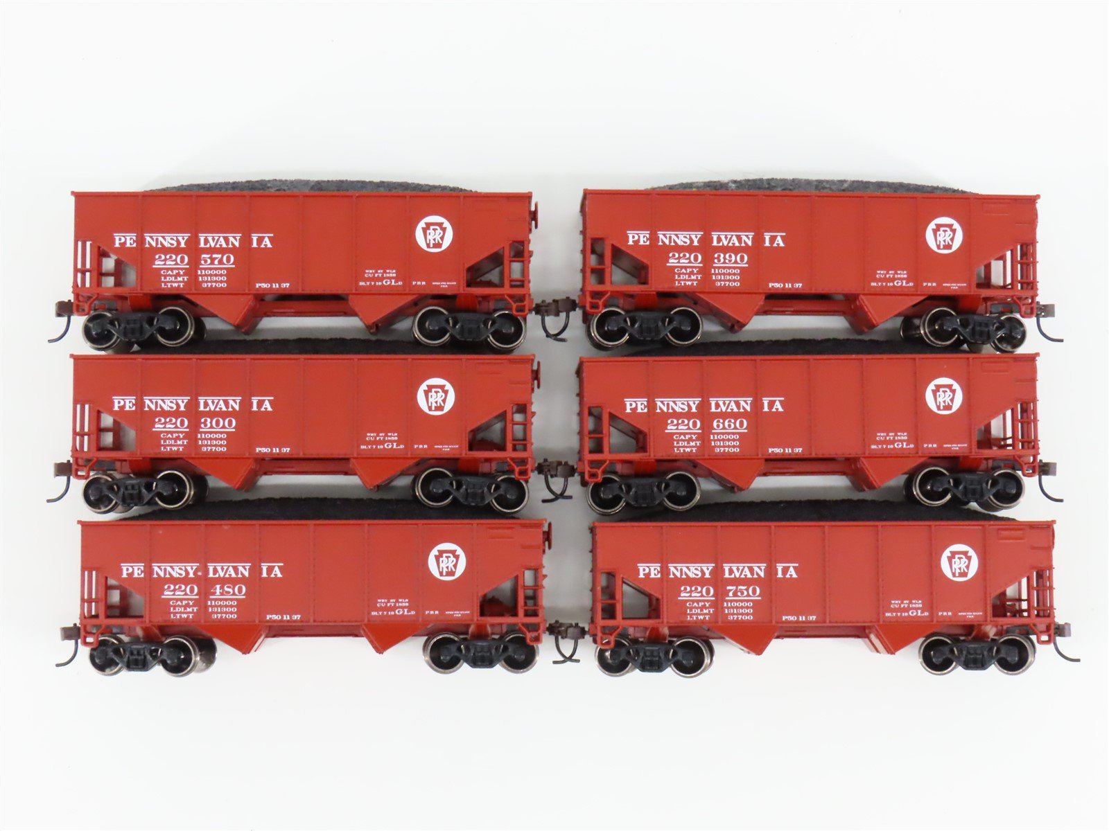 HO Scale Athearn 70816 PRR Pennsylvania 34' 2-Bay Hopper w/ Load (6-Pack)