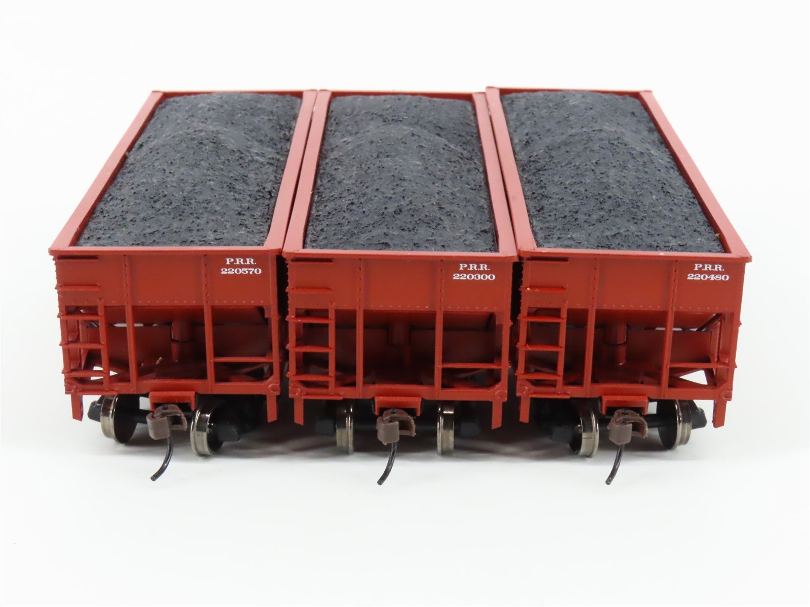 HO Scale Athearn 70816 PRR Pennsylvania 34' 2-Bay Hopper w/ Load (6-Pack)