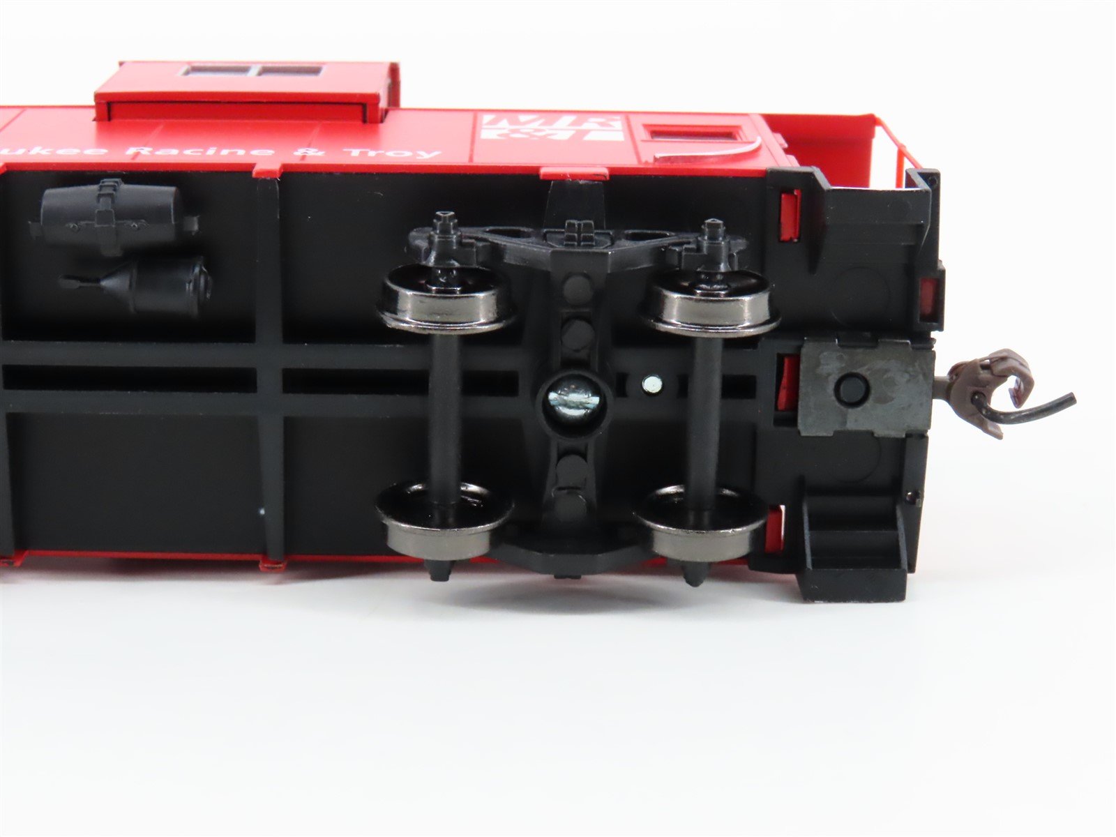 HO Scale Athearn 99058 MR&T Milwaukee Racine & Troy Wide Vision Caboose #70