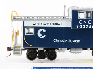 HO Scale Athearn 75175 C&O Chessie System Wide Vision Caboose #903246