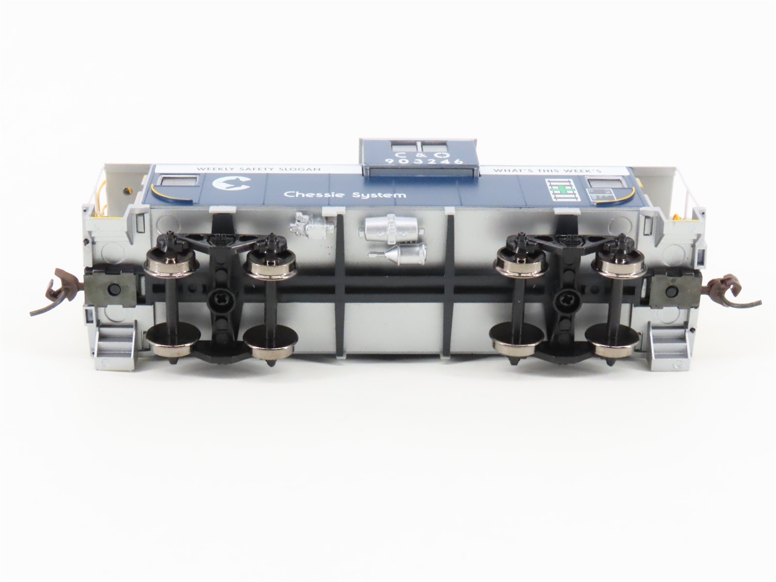 HO Scale Athearn 75175 C&O Chessie System Wide Vision Caboose #903246