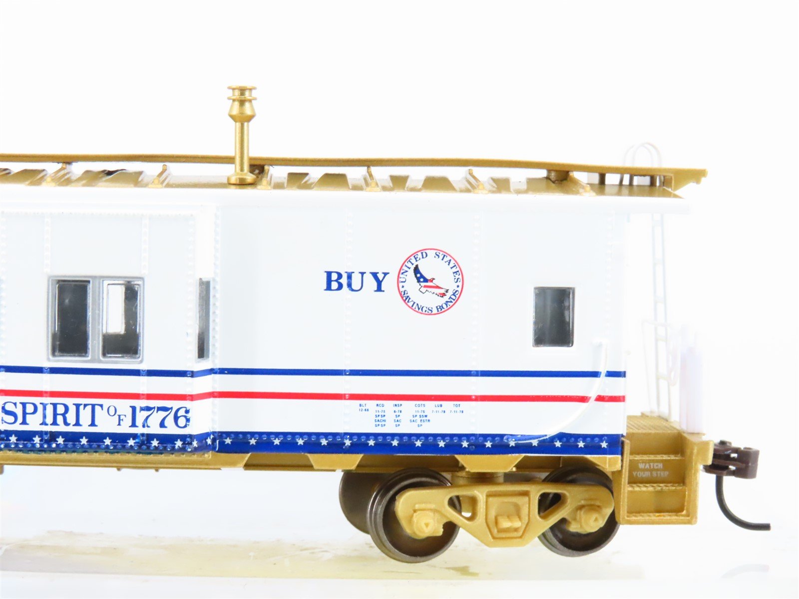 HO Scale Athearn 74665 SP Southern Pacific Bicentennial Bay Window Caboose #1776