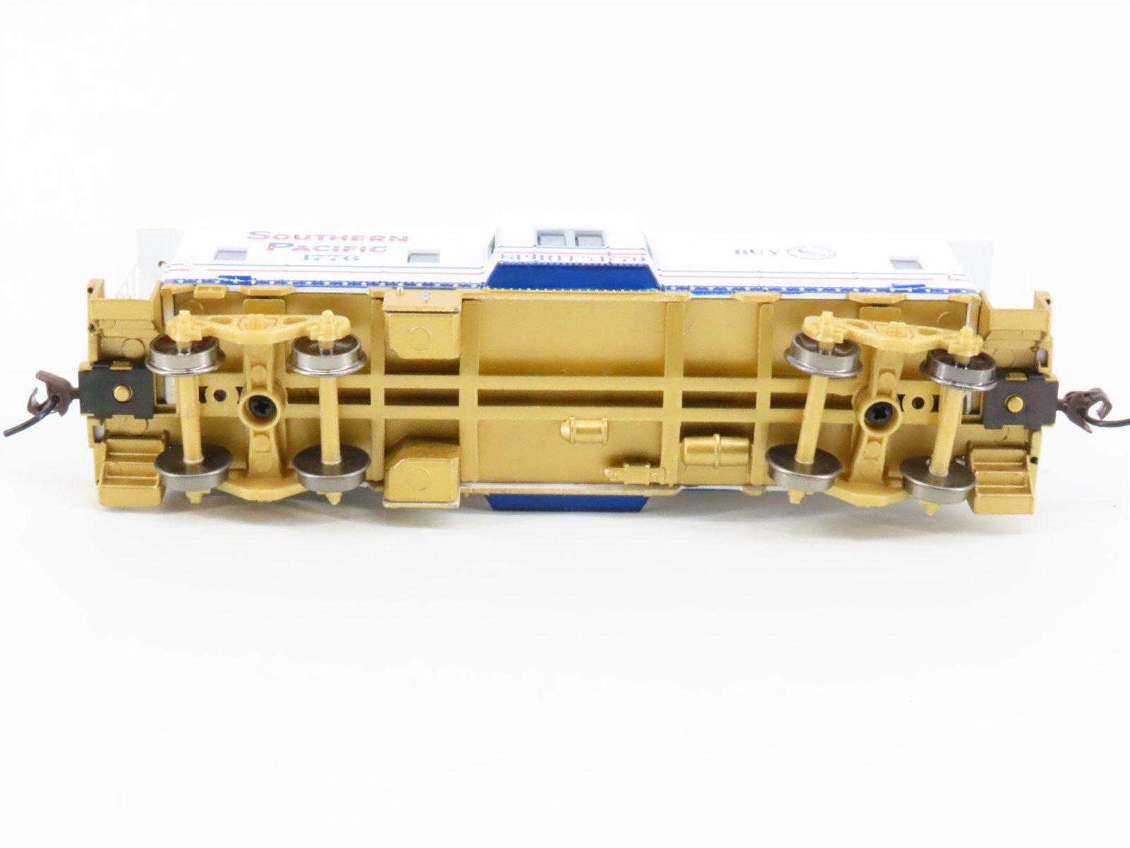 HO Scale Athearn 74665 SP Southern Pacific Bicentennial Bay Window Caboose #1776