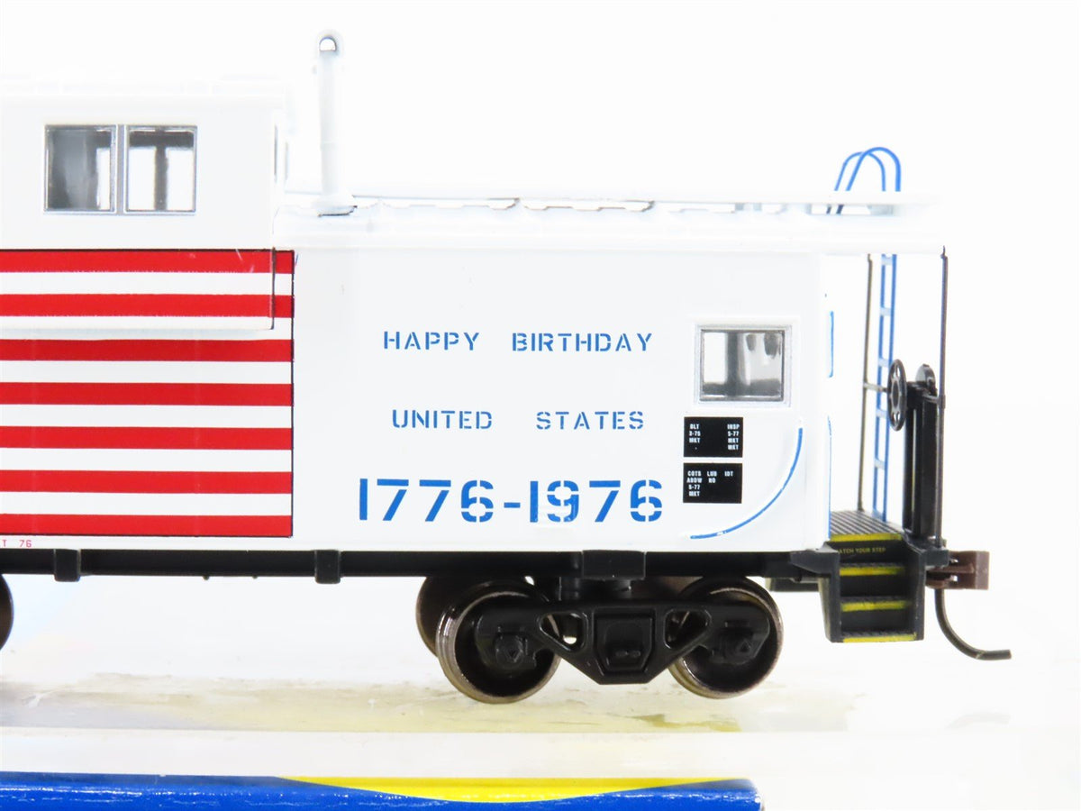 HO Scale Athearn 75178 MKT Bicentennial Wide Vision Caboose 1776-1976