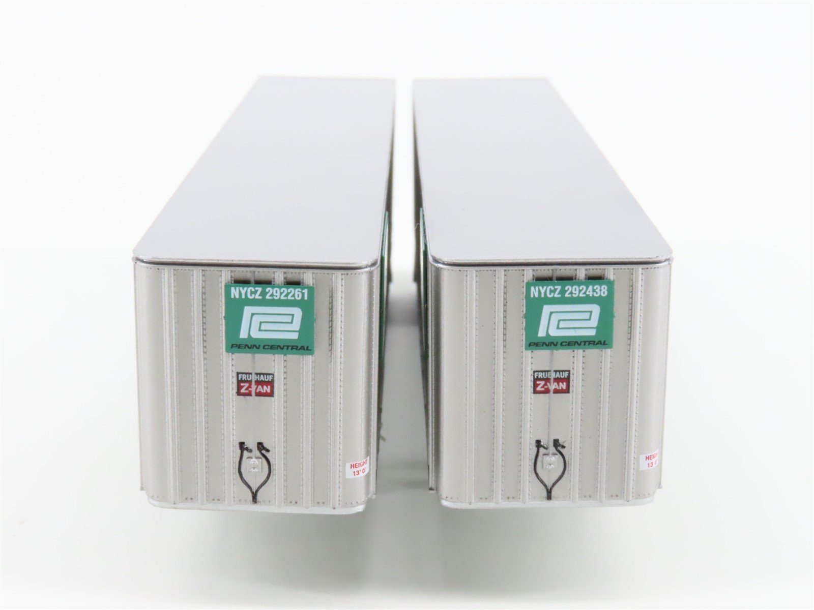 HO Athearn 70937 NYCZ PC Penn Central 40' Fruehauf Exterior-Post Z-Van (2-Pack)
