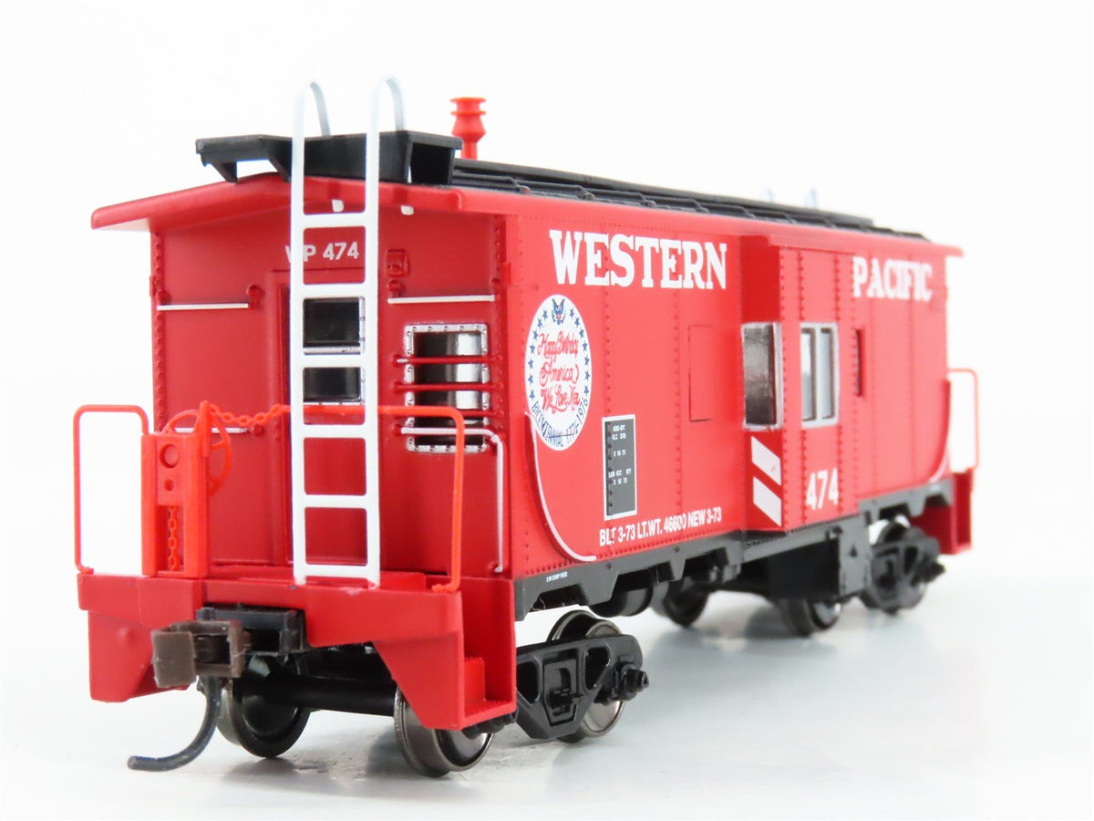 HO Scale Athearn 7463 WP Western Pacific Bicentennial Bay Window Caboose #474