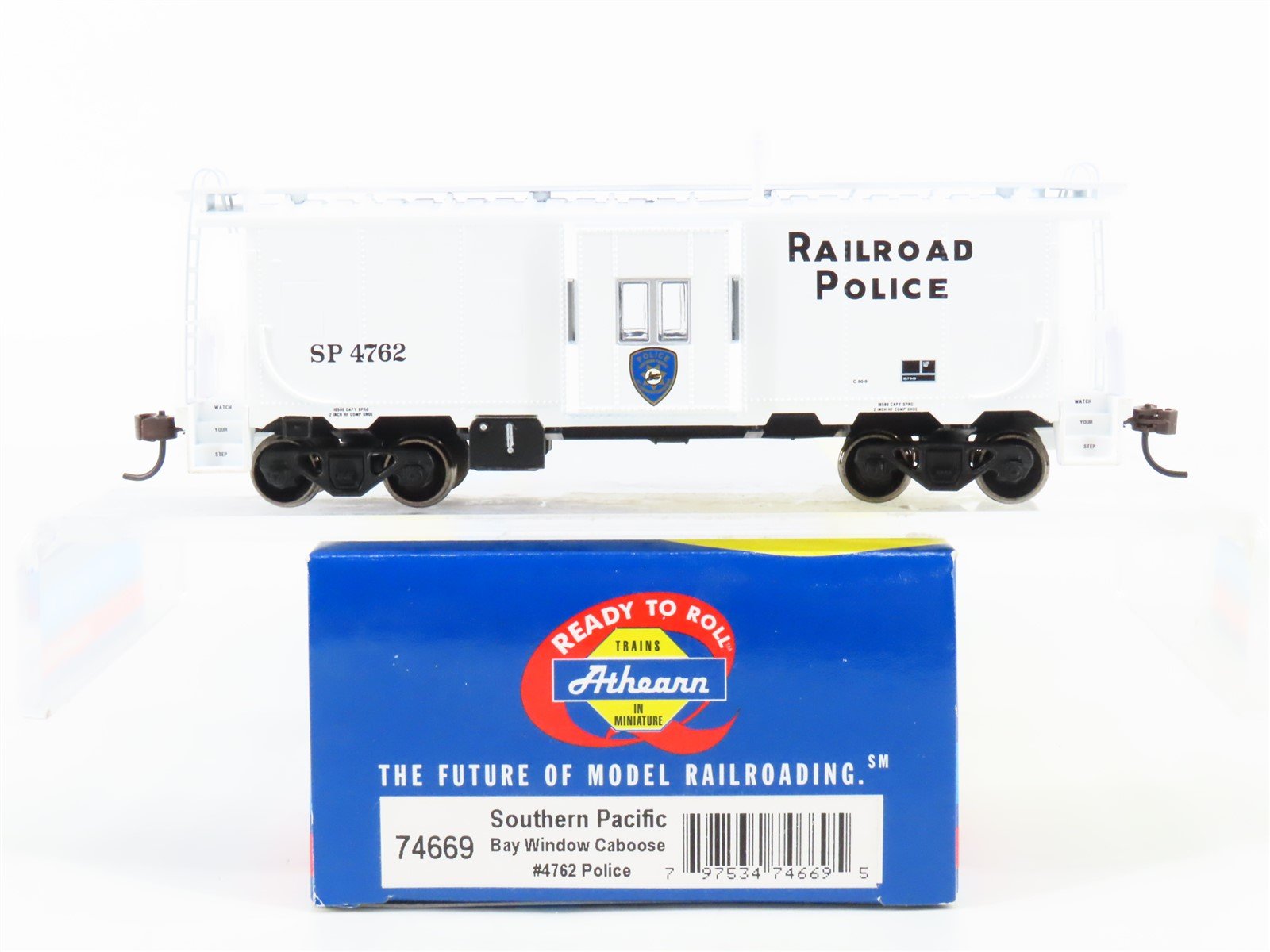 HO Athearn 74669 SP Southern Pacific Railroad Police Bay Window Caboose #4762