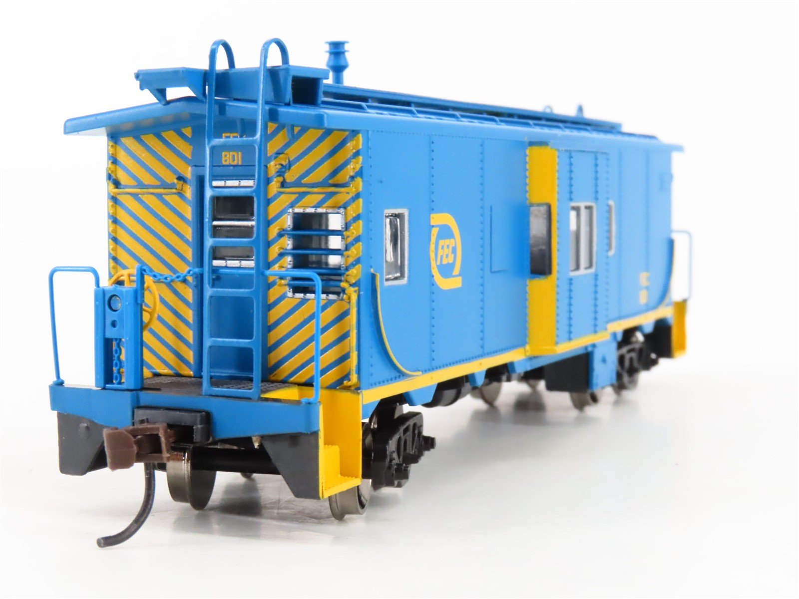 HO Scale Athearn 74673 FEC Florida East Coast Bay Window Caboose #801