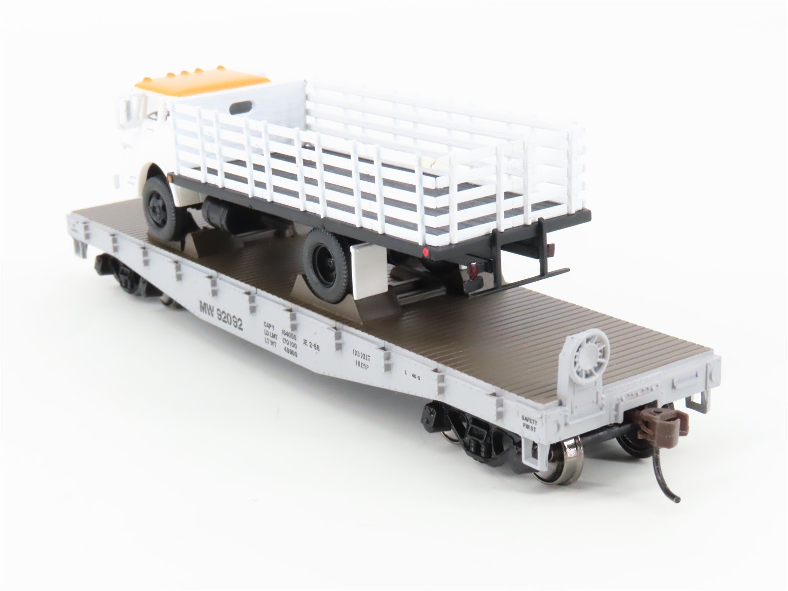 HO Athearn 92086 MW Maintenance of Way 40' Flat Car #92092 w/ Ford C Truck