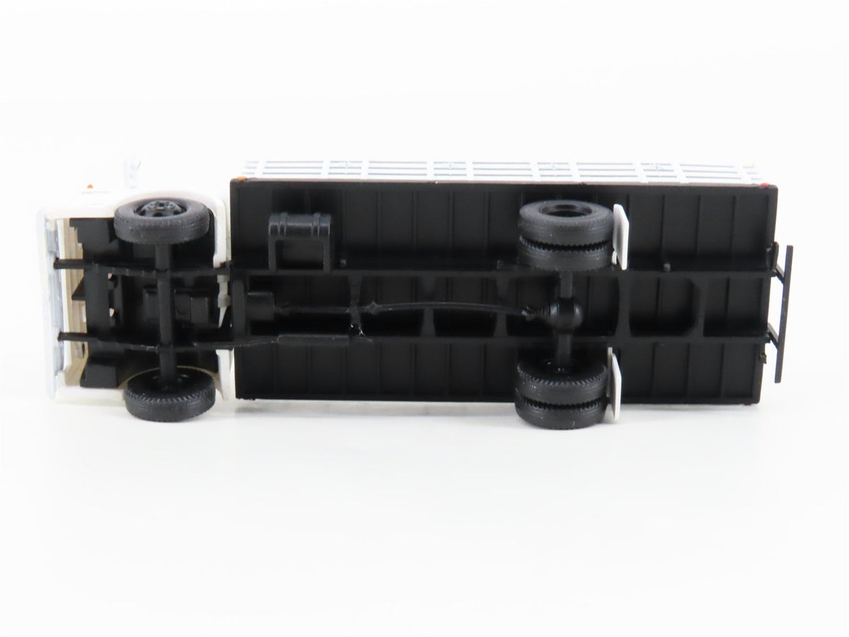 HO Athearn 92086 MW Maintenance of Way 40&#39; Flat Car #92092 w/ Ford C Truck