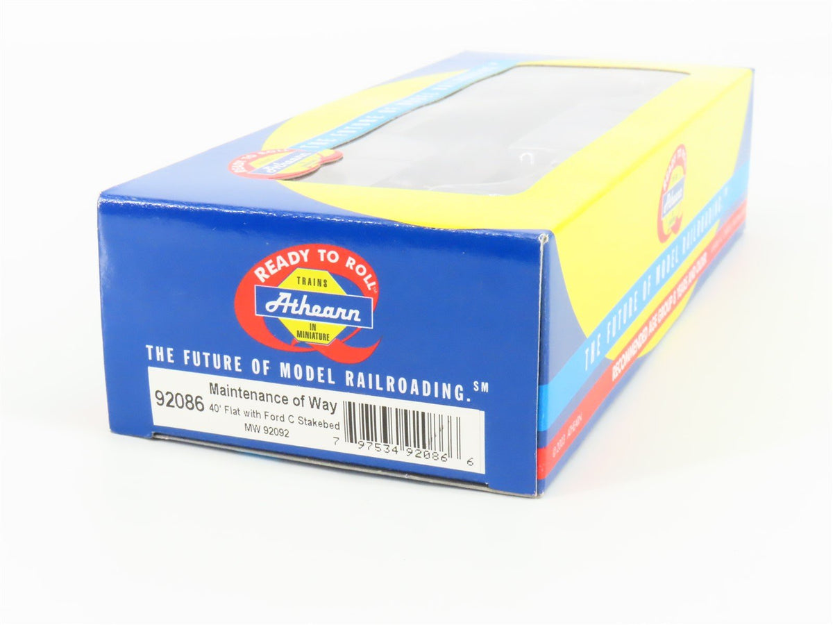 HO Athearn 92086 MW Maintenance of Way 40&#39; Flat Car #92092 w/ Ford C Truck