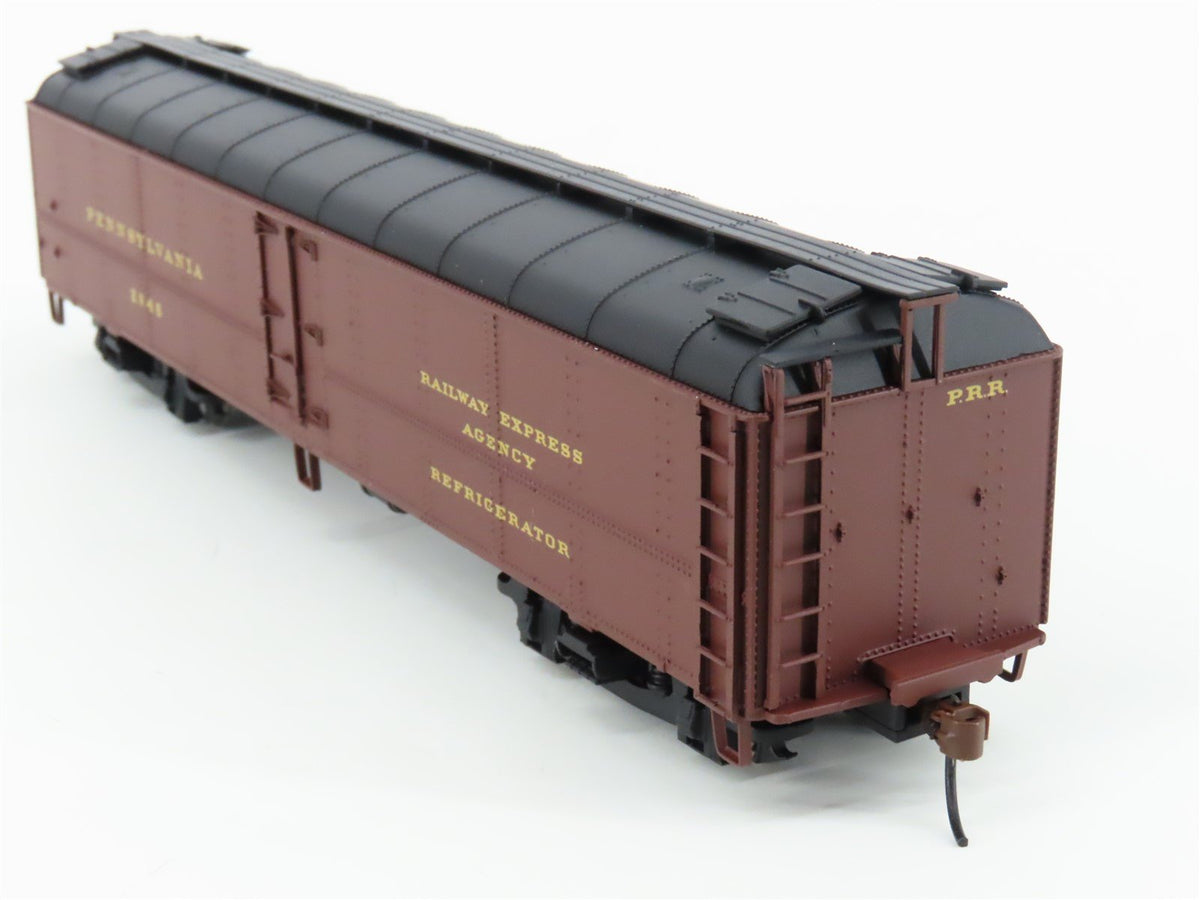 HO Scale Walthers 932-25888 PRR Pennsylvania R50B Express Reefer (2-Pack)