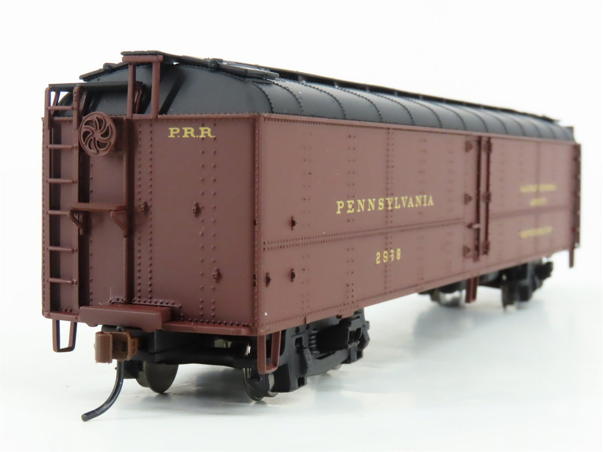 HO Scale Walthers 932-25888 PRR Pennsylvania R50B Express Reefer (2-Pack)