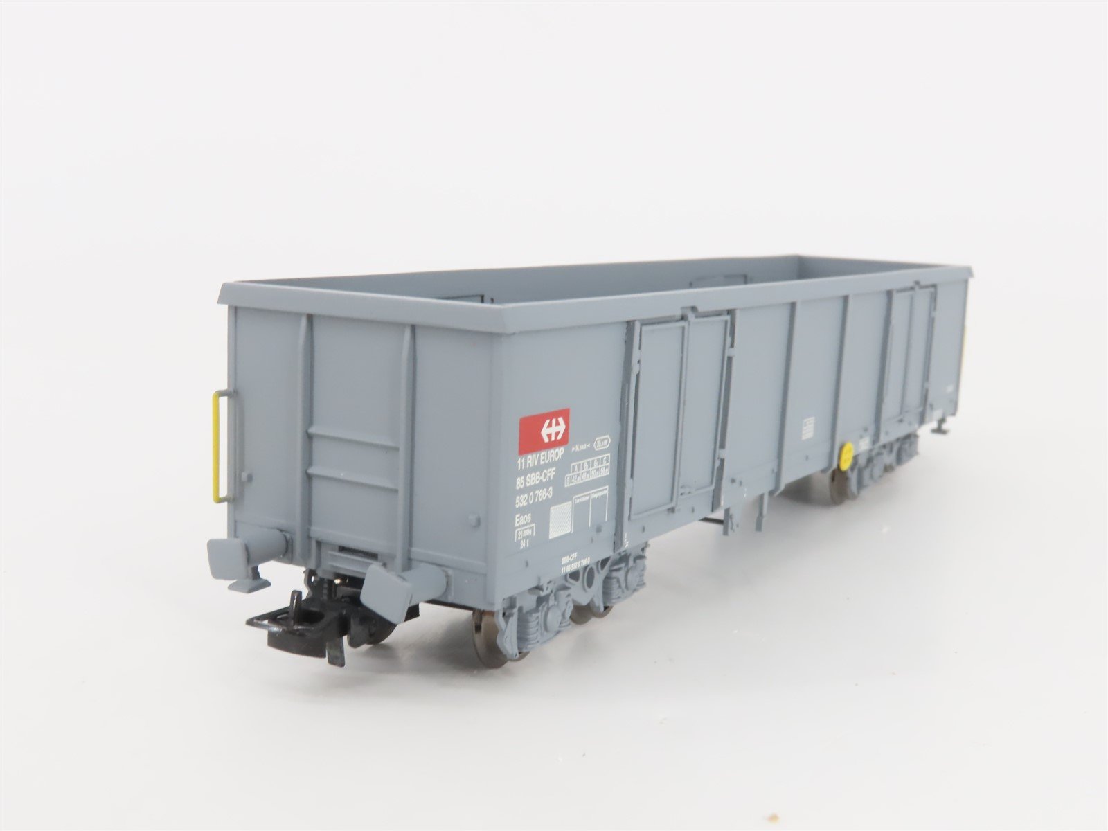 HO Scale Liliput L224404 SBB-CFF Eaos Operating Side Doors Open Freight Wagon